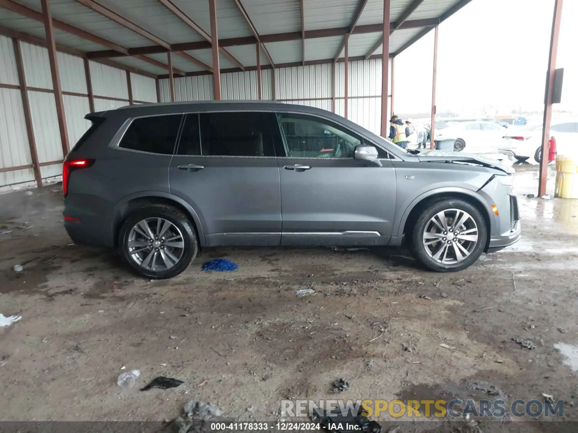 13 Photograph of a damaged car 1GYKPDRS1NZ108012 CADILLAC XT6 2022