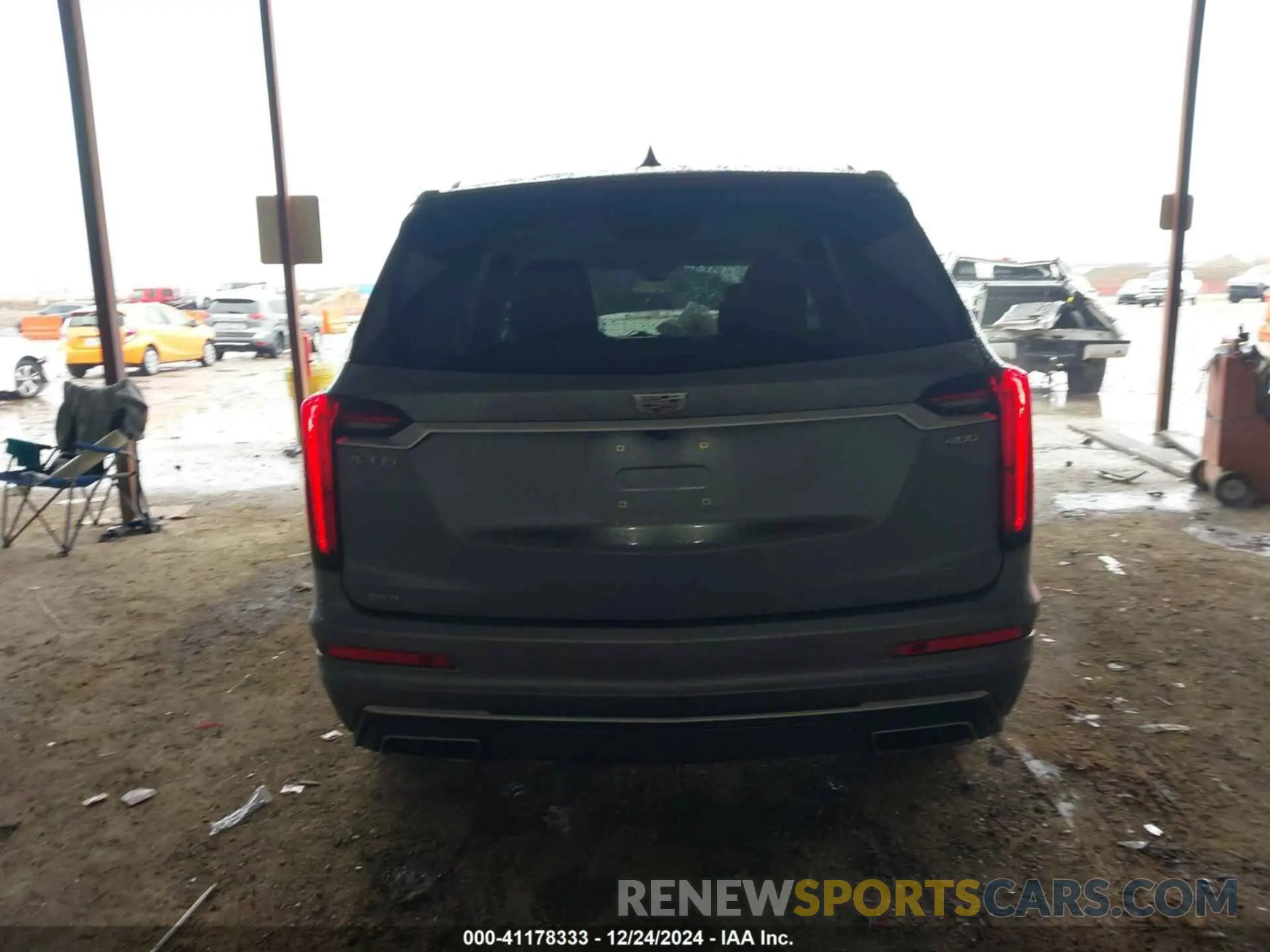 16 Photograph of a damaged car 1GYKPDRS1NZ108012 CADILLAC XT6 2022