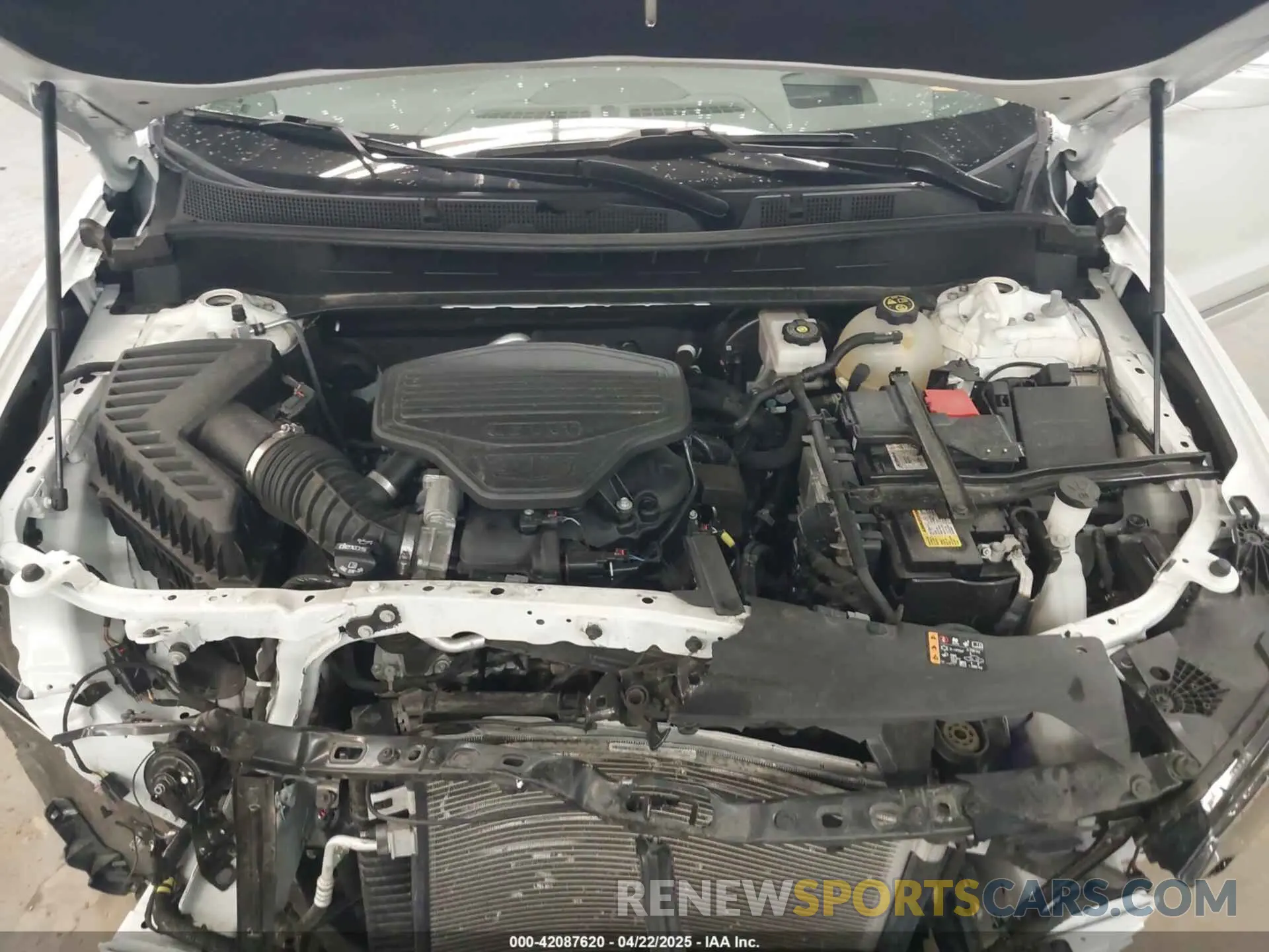 10 Photograph of a damaged car 1GYKPDRS3NZ131095 CADILLAC XT6 2022
