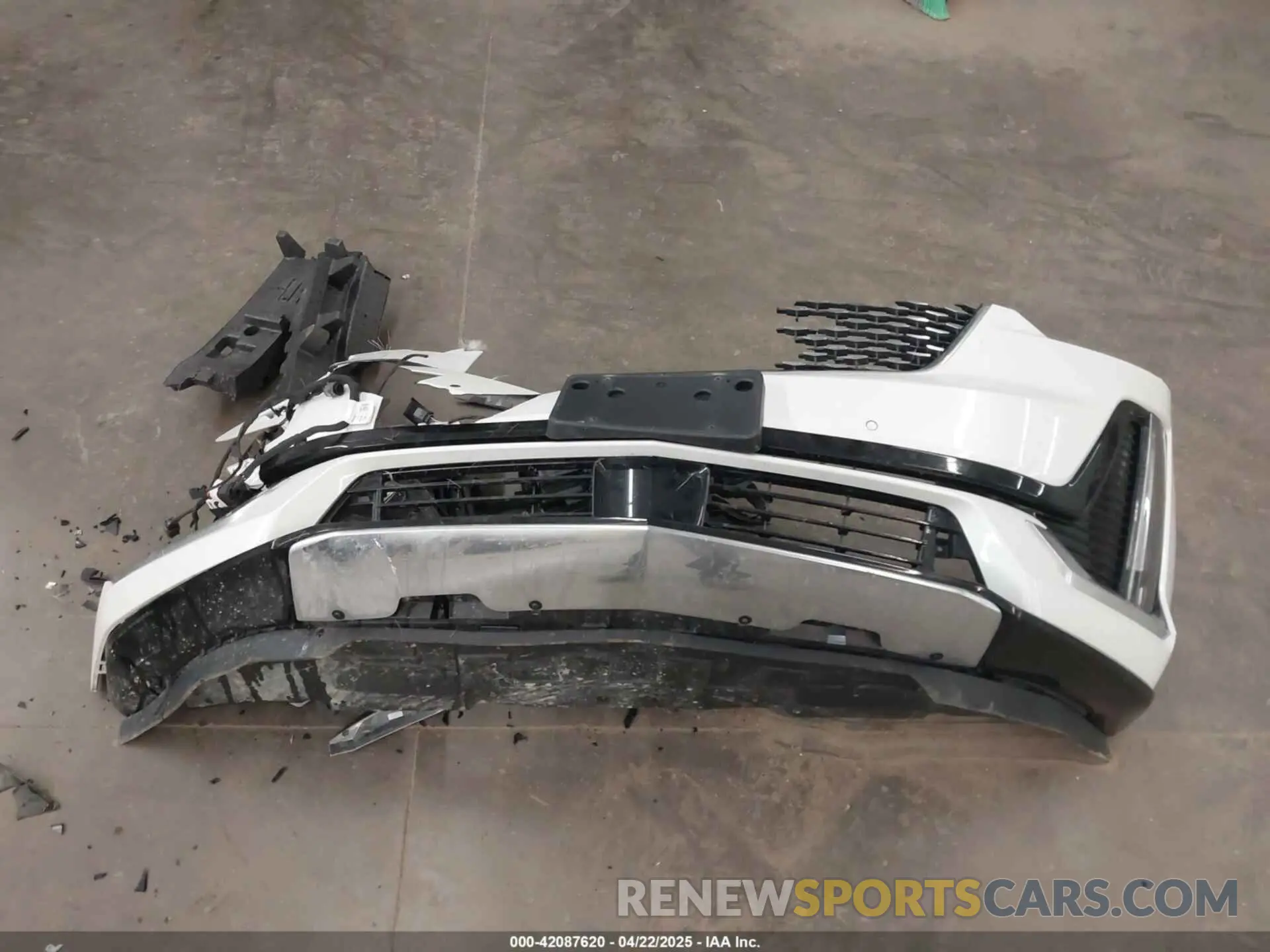 12 Photograph of a damaged car 1GYKPDRS3NZ131095 CADILLAC XT6 2022