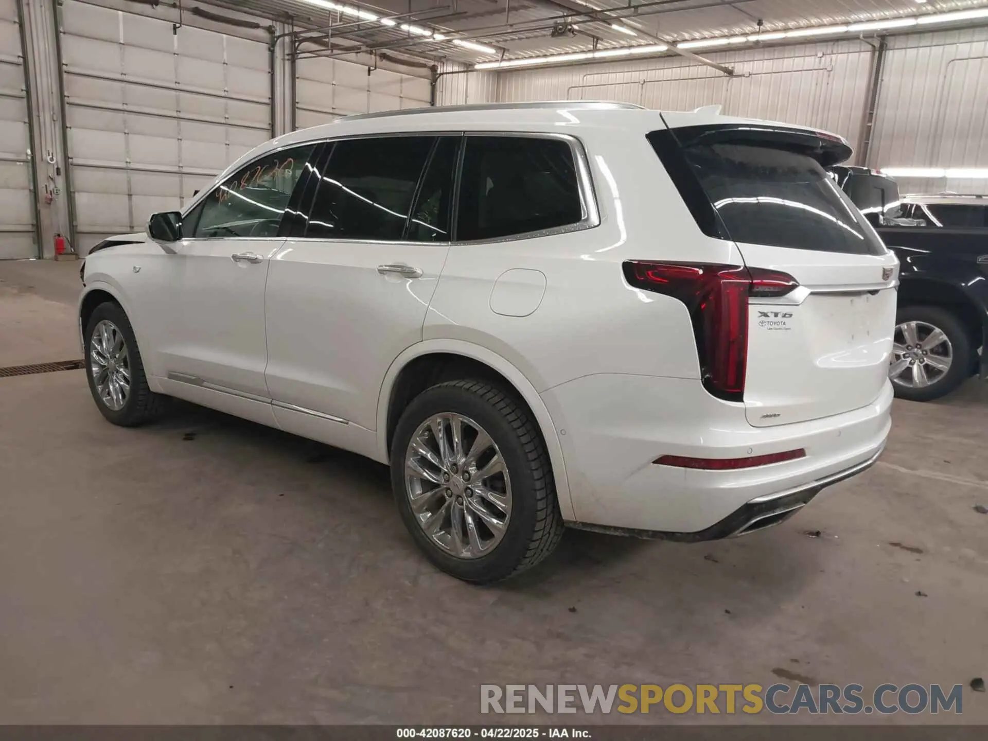 3 Photograph of a damaged car 1GYKPDRS3NZ131095 CADILLAC XT6 2022