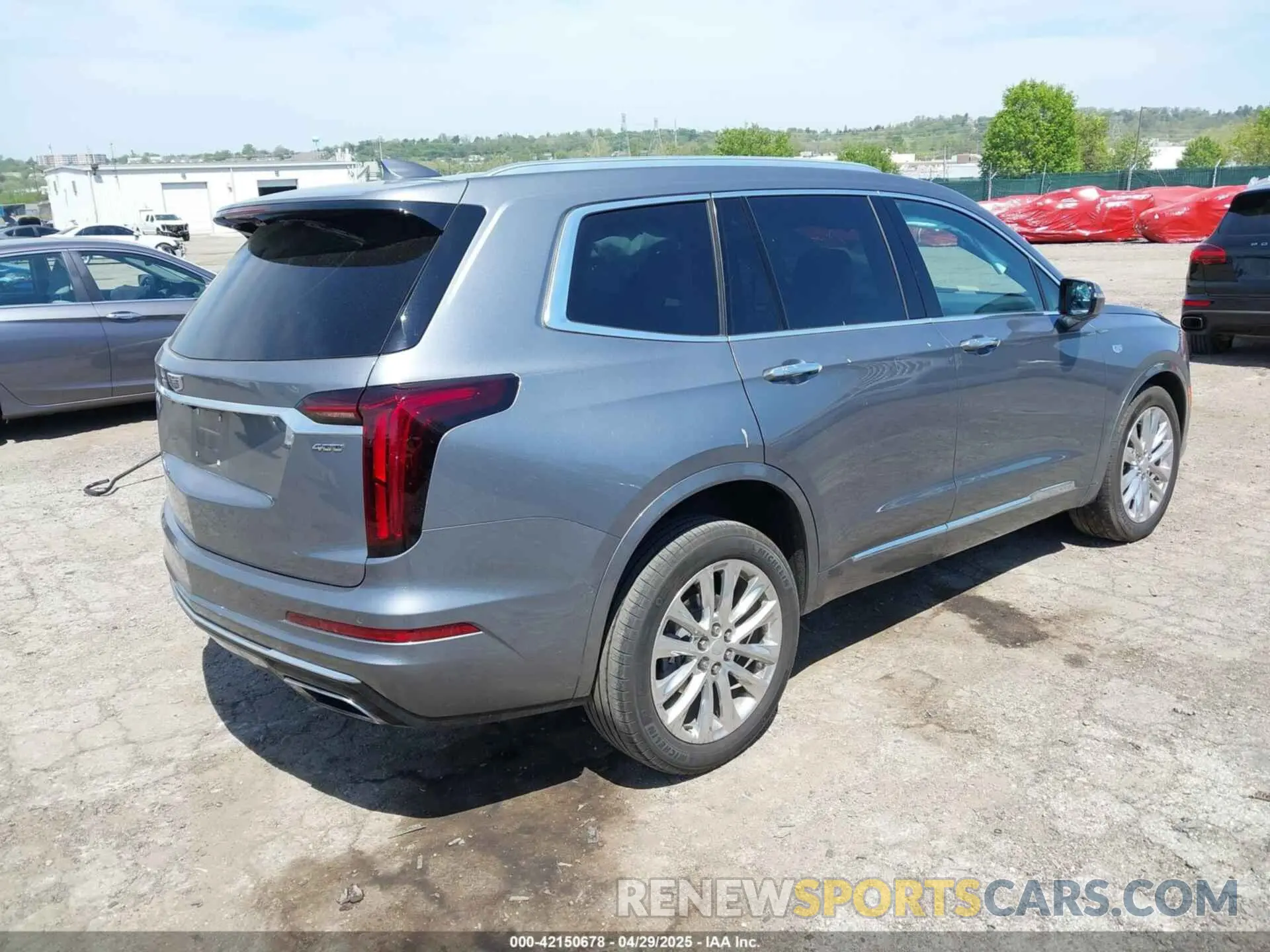 4 Photograph of a damaged car 1GYKPDRS4NZ146284 CADILLAC XT6 2022