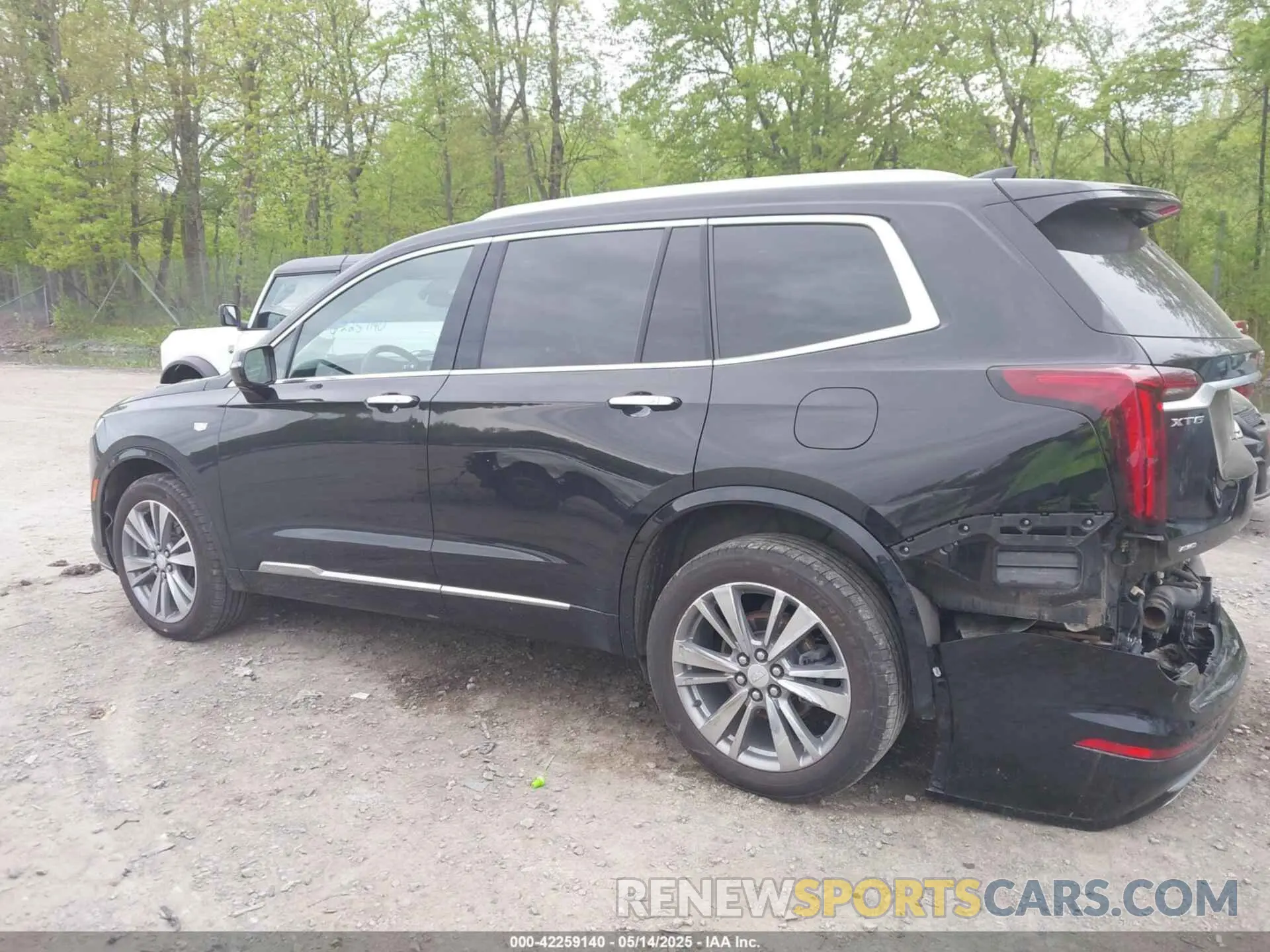 14 Photograph of a damaged car 1GYKPDRS5NZ149971 CADILLAC XT6 2022