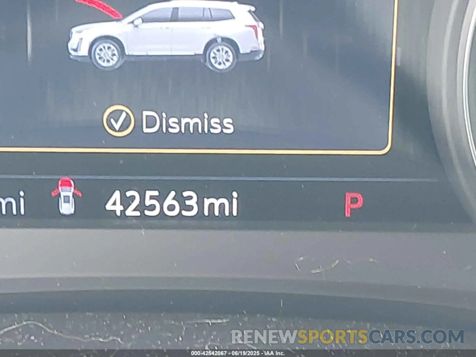 15 Photograph of a damaged car 1GYKPDRS6NZ156380 CADILLAC XT6 2022