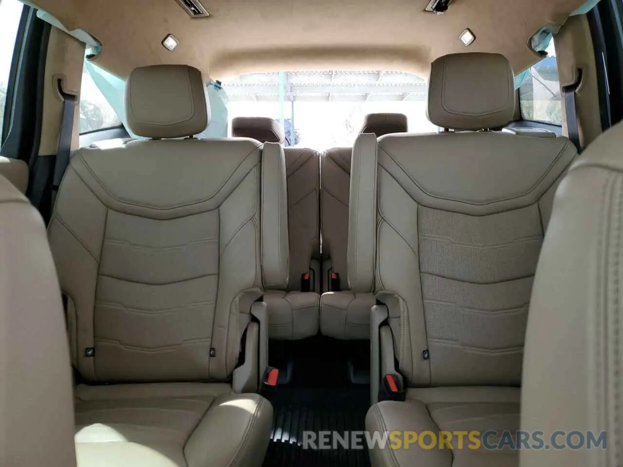 10 Photograph of a damaged car 1GYKPHRS4NZ157521 CADILLAC XT6 2022