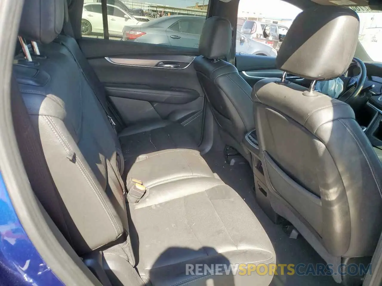 11 Photograph of a damaged car 1GYKPAR42PZ167668 CADILLAC XT6 2023