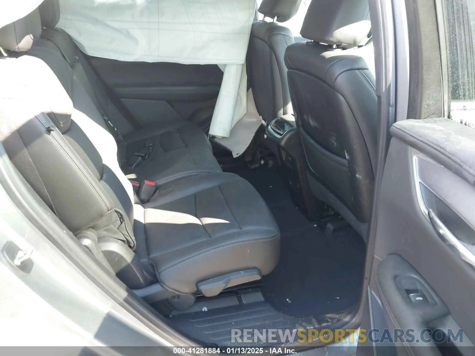 8 Photograph of a damaged car 1GYKPAR42PZ220336 CADILLAC XT6 2023