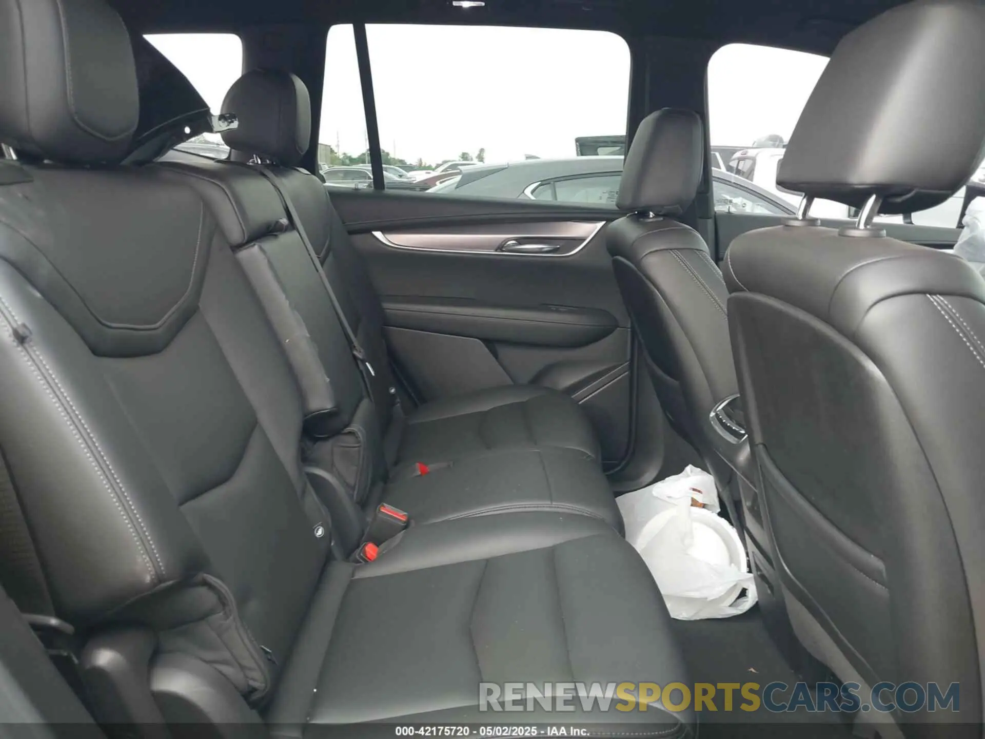 8 Photograph of a damaged car 1GYKPAR43PZ147512 CADILLAC XT6 2023