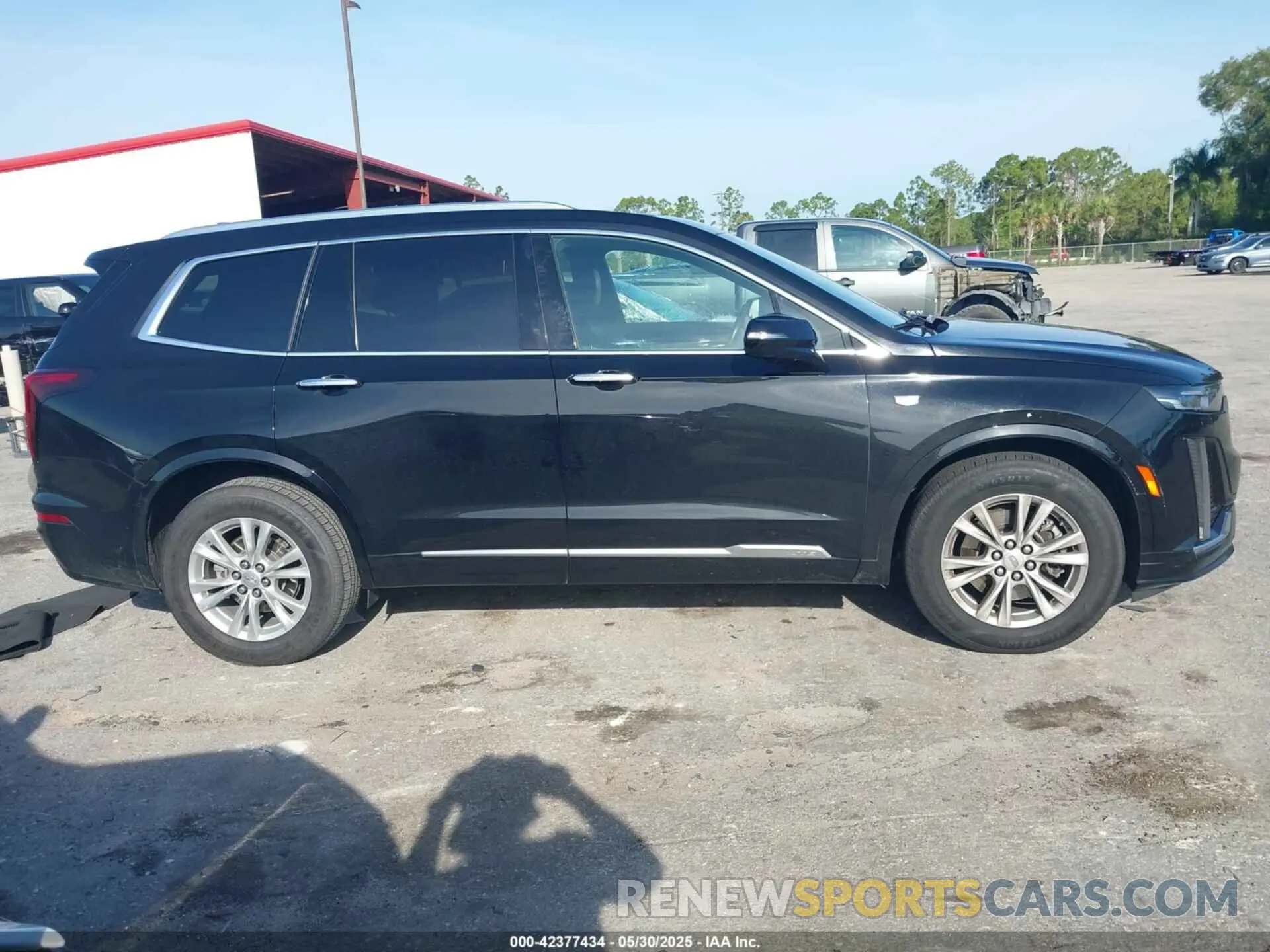 13 Photograph of a damaged car 1GYKPAR44PZ147079 CADILLAC XT6 2023
