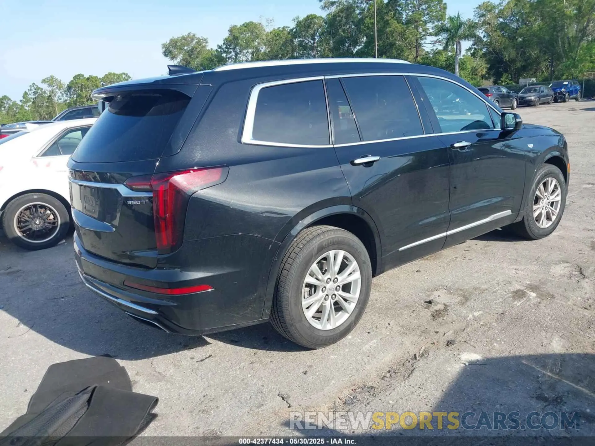 4 Photograph of a damaged car 1GYKPAR44PZ147079 CADILLAC XT6 2023