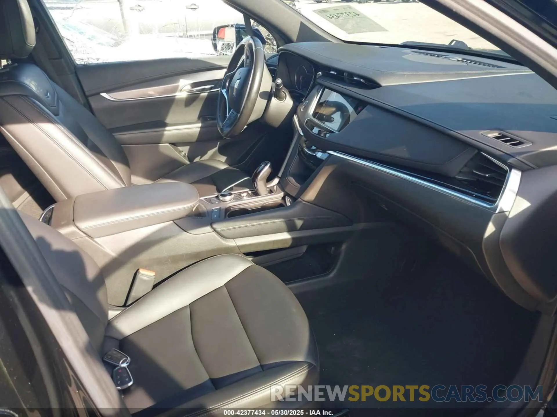 5 Photograph of a damaged car 1GYKPAR44PZ147079 CADILLAC XT6 2023