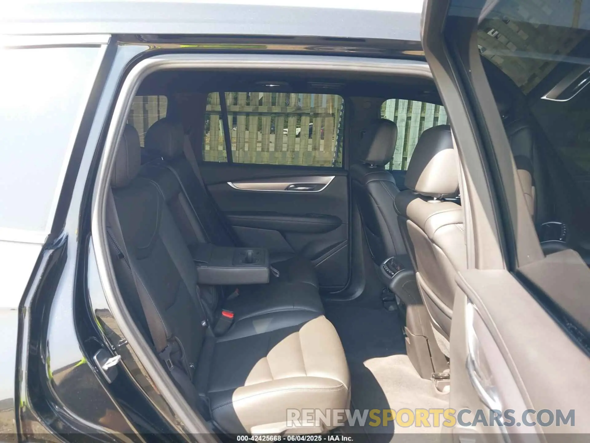 8 Photograph of a damaged car 1GYKPAR46PZ211641 CADILLAC XT6 2023