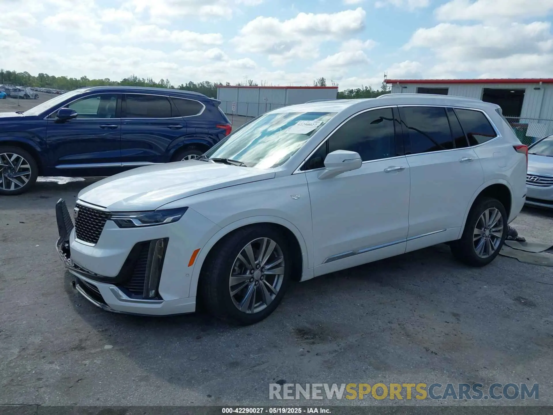 2 Photograph of a damaged car 1GYKPCRS3PZ186210 CADILLAC XT6 2023