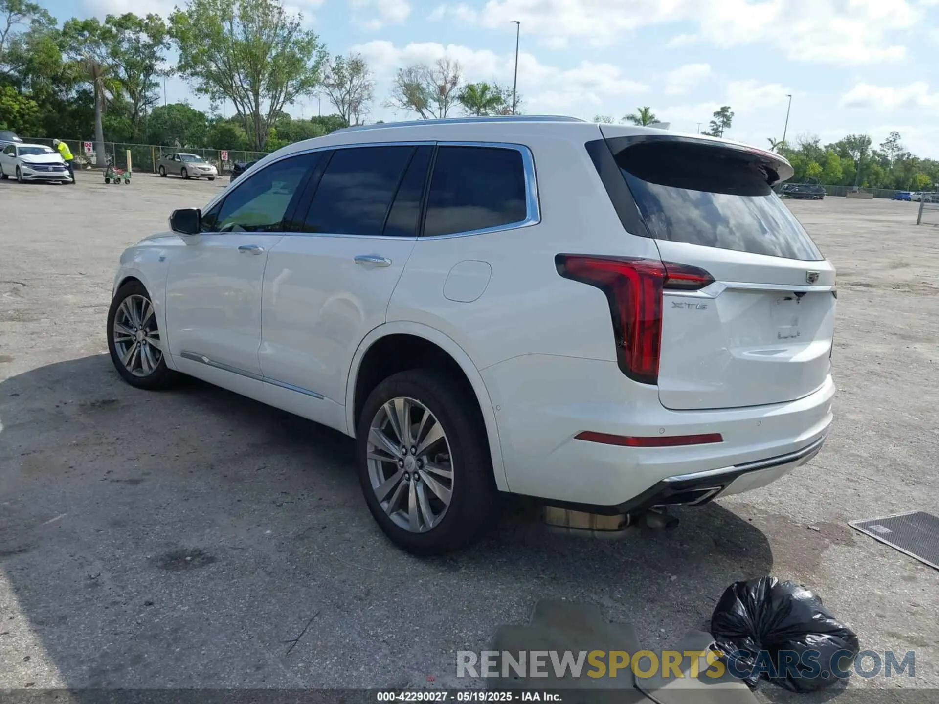3 Photograph of a damaged car 1GYKPCRS3PZ186210 CADILLAC XT6 2023