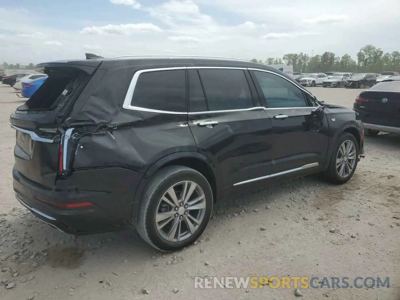 3 Photograph of a damaged car 1GYKPCRS6PZ127331 CADILLAC XT6 2023
