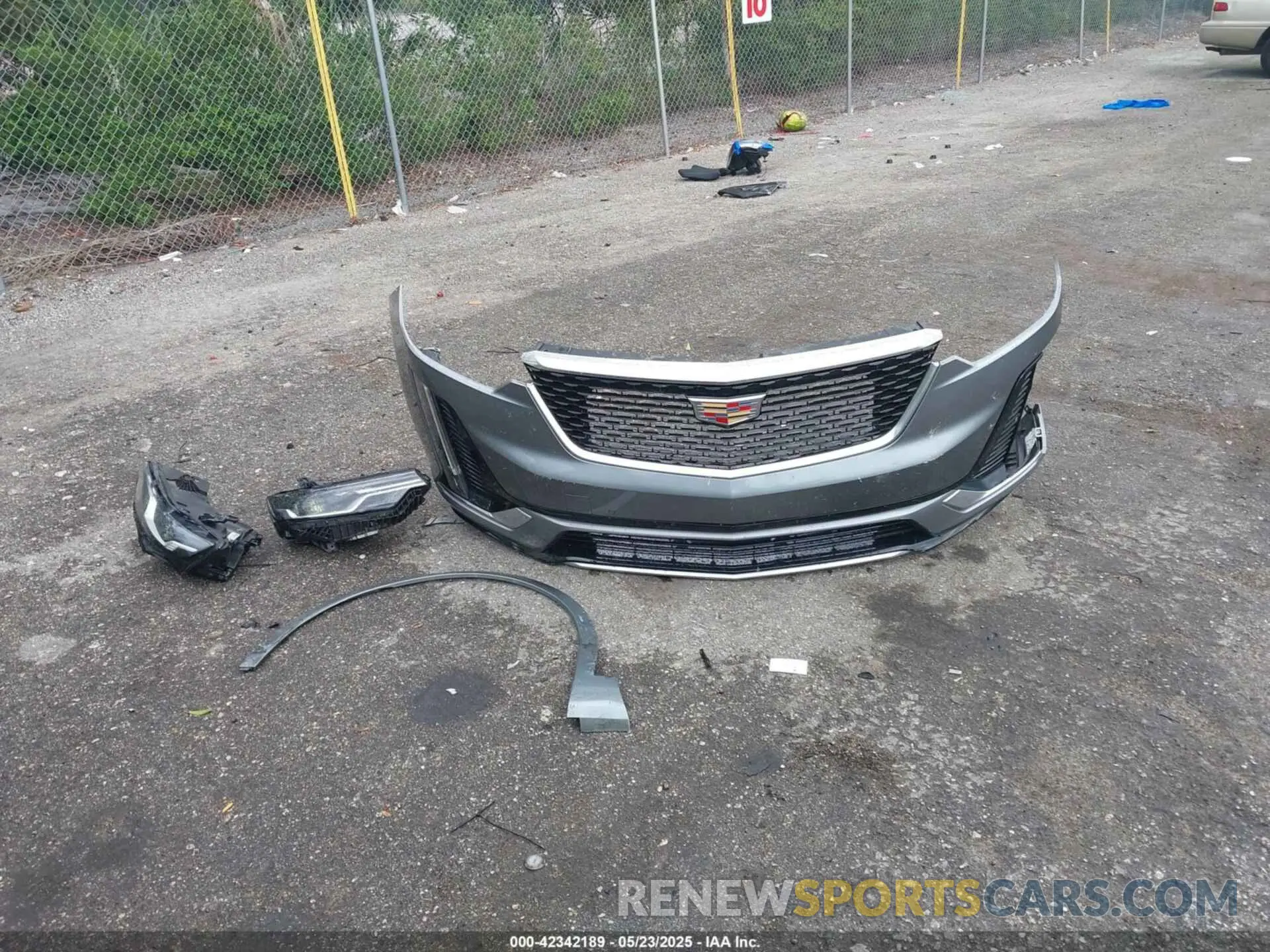 12 Photograph of a damaged car 1GYKPCRS9PZ193999 CADILLAC XT6 2023