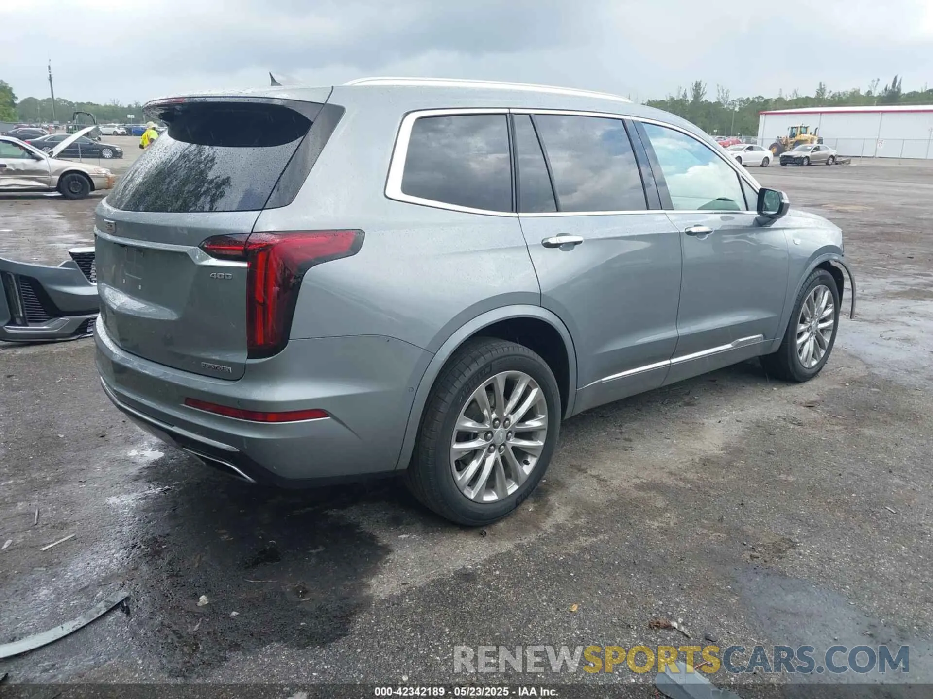 4 Photograph of a damaged car 1GYKPCRS9PZ193999 CADILLAC XT6 2023