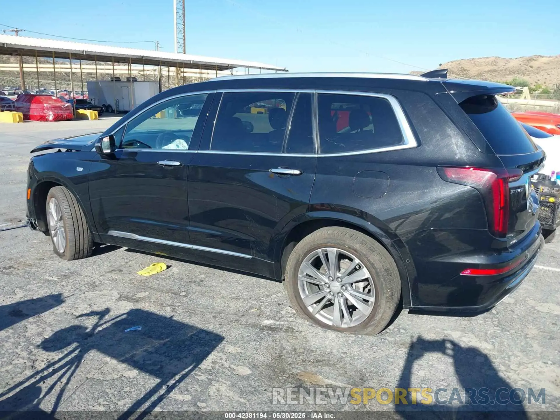 14 Photograph of a damaged car 1GYKPDRS6PZ162828 CADILLAC XT6 2023