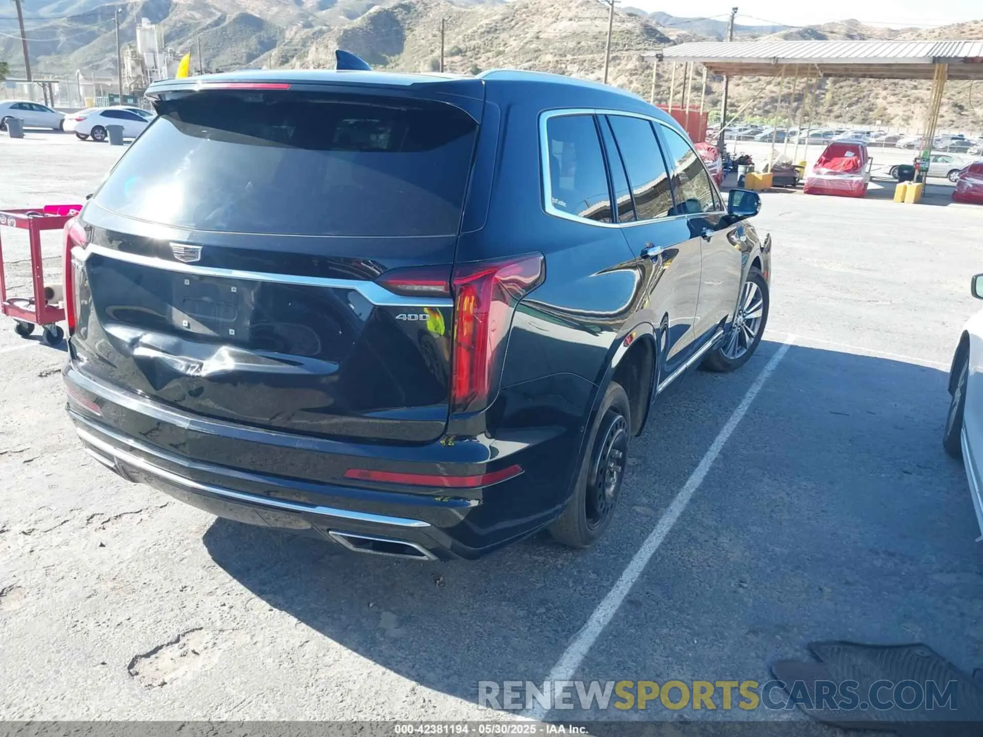 4 Photograph of a damaged car 1GYKPDRS6PZ162828 CADILLAC XT6 2023