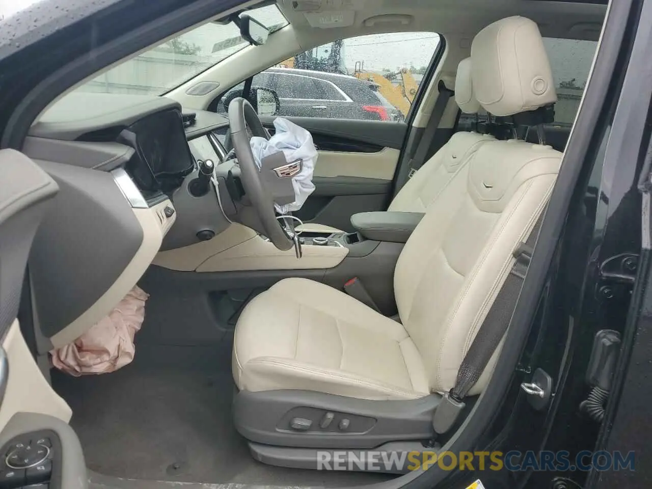 7 Photograph of a damaged car 1GYKPDRS8PZ119320 CADILLAC XT6 2023