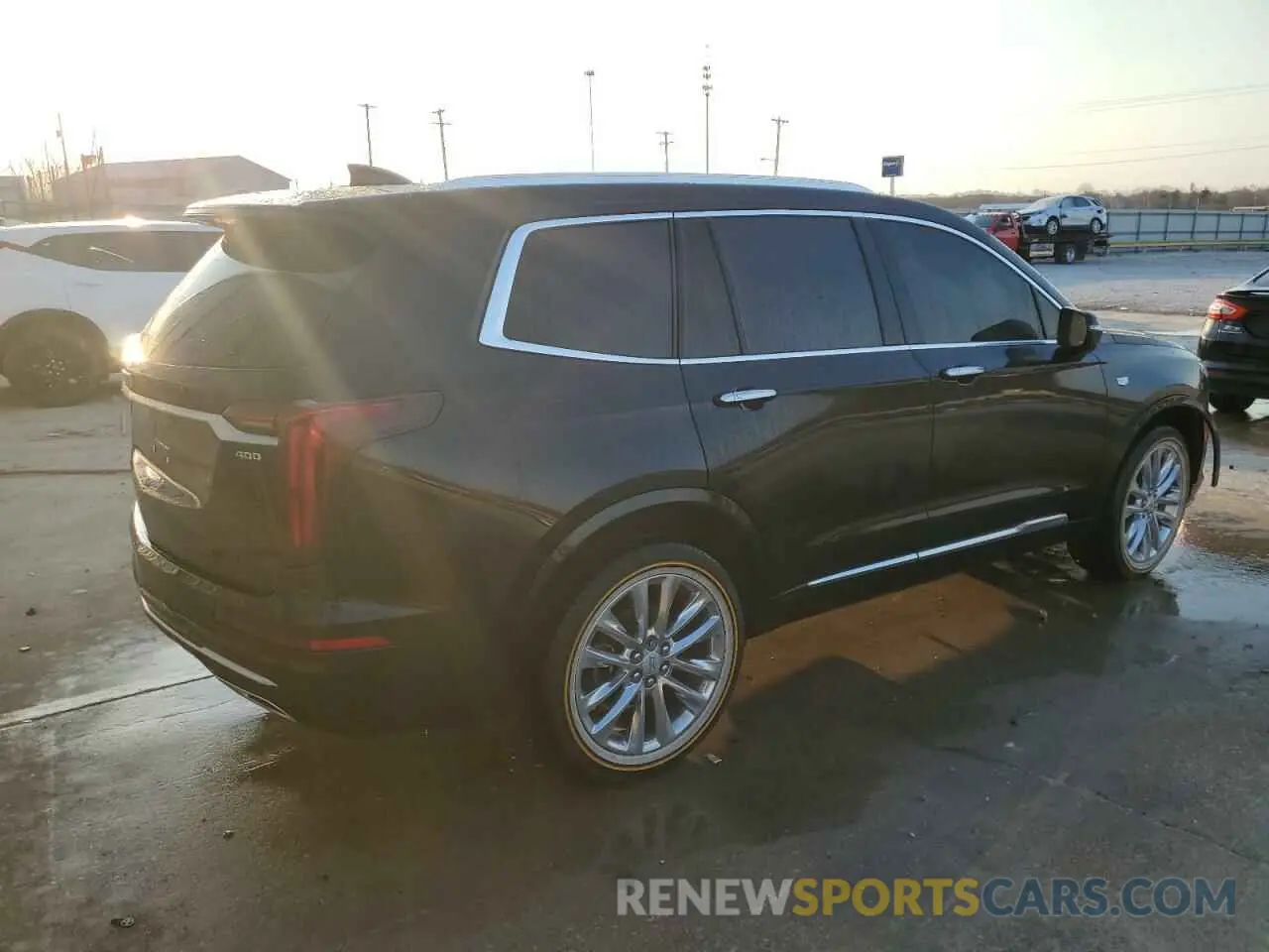 3 Photograph of a damaged car 1GYKPDRS8PZ164841 CADILLAC XT6 2023