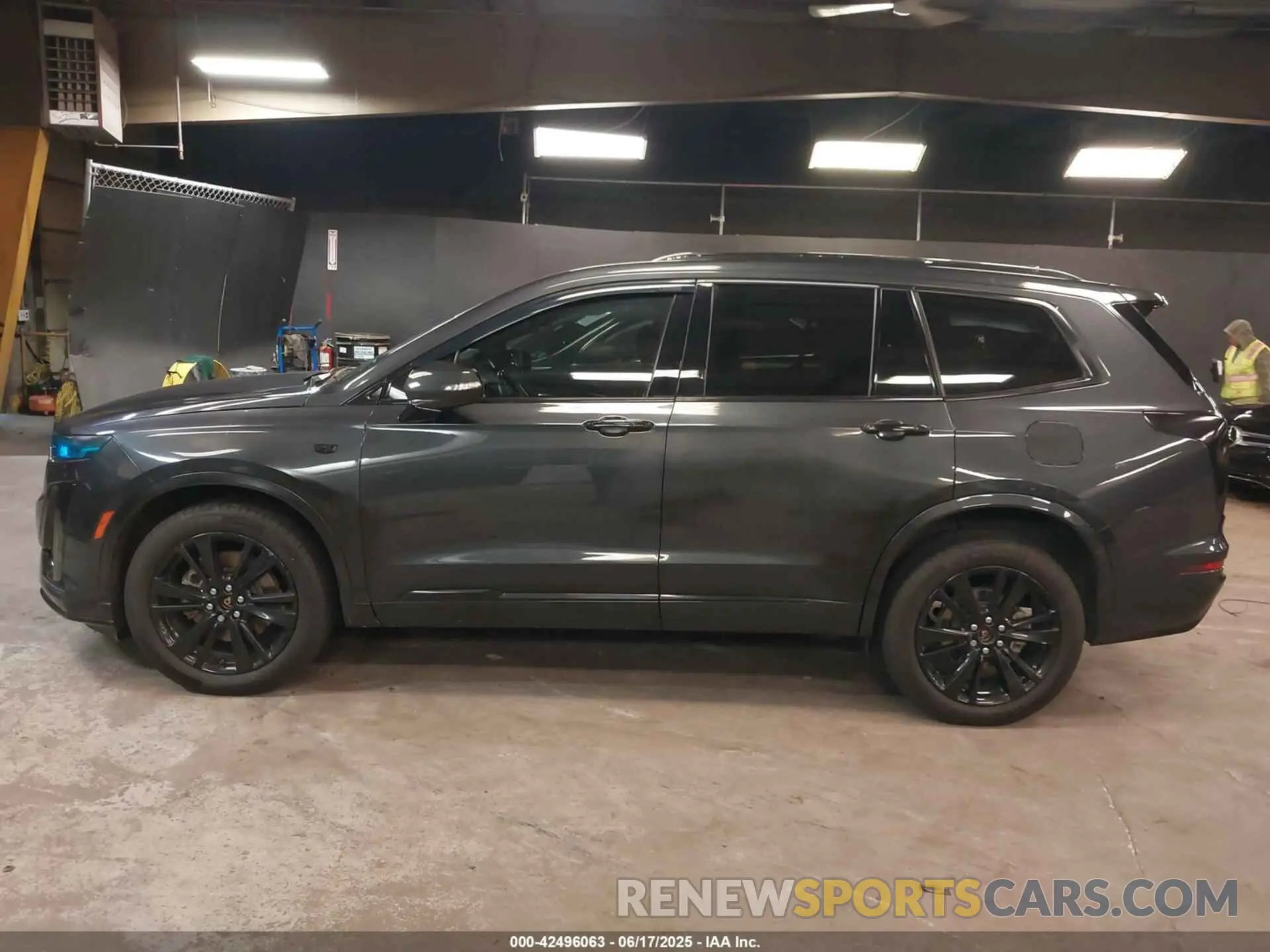 14 Photograph of a damaged car 1GYKPDRSXPZ162217 CADILLAC XT6 2023