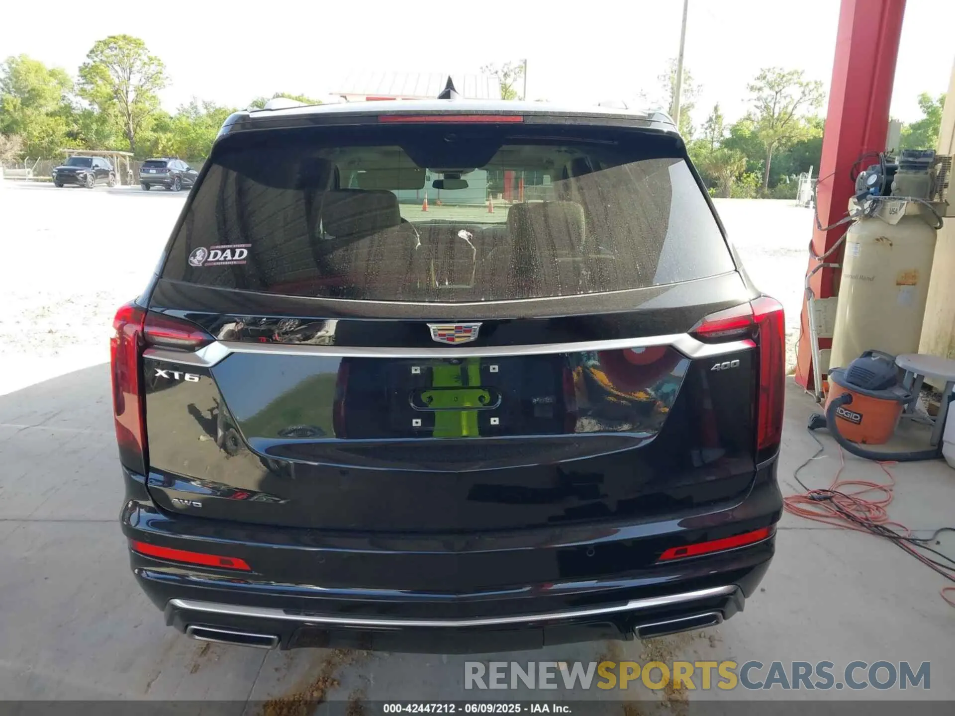 16 Photograph of a damaged car 1GYKPDRSXPZ189689 CADILLAC XT6 2023
