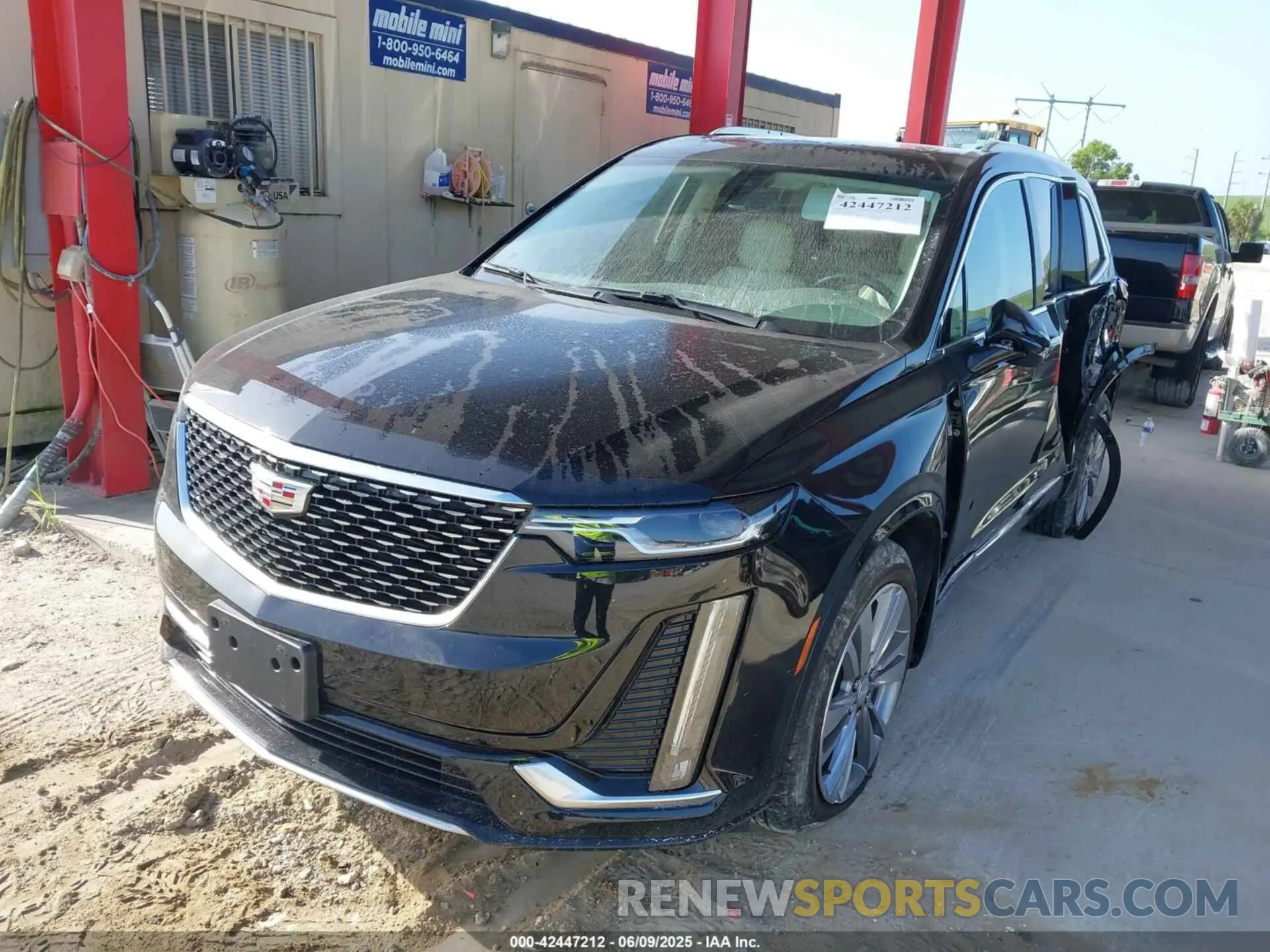 2 Photograph of a damaged car 1GYKPDRSXPZ189689 CADILLAC XT6 2023