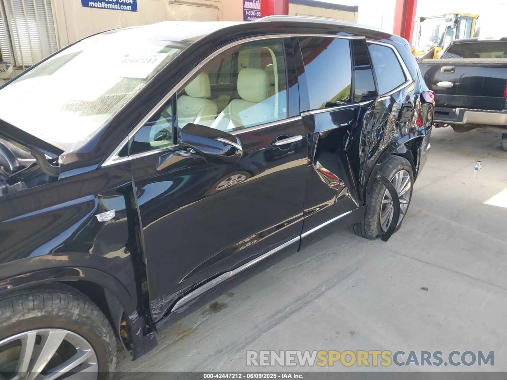 6 Photograph of a damaged car 1GYKPDRSXPZ189689 CADILLAC XT6 2023