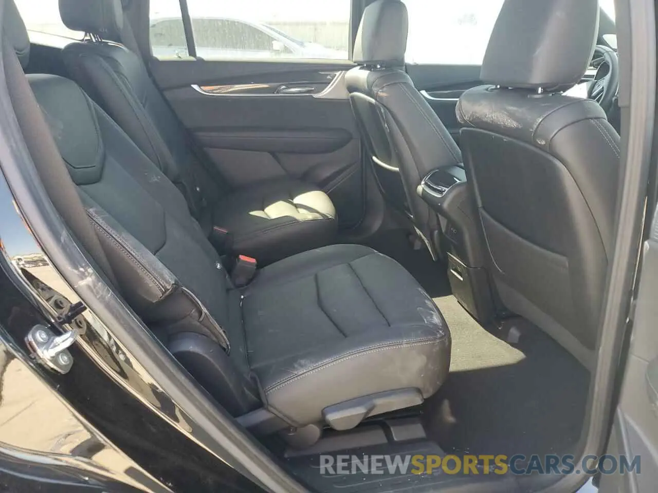 12 Photograph of a damaged car 1GYKPGRS0PZ154631 CADILLAC XT6 2023