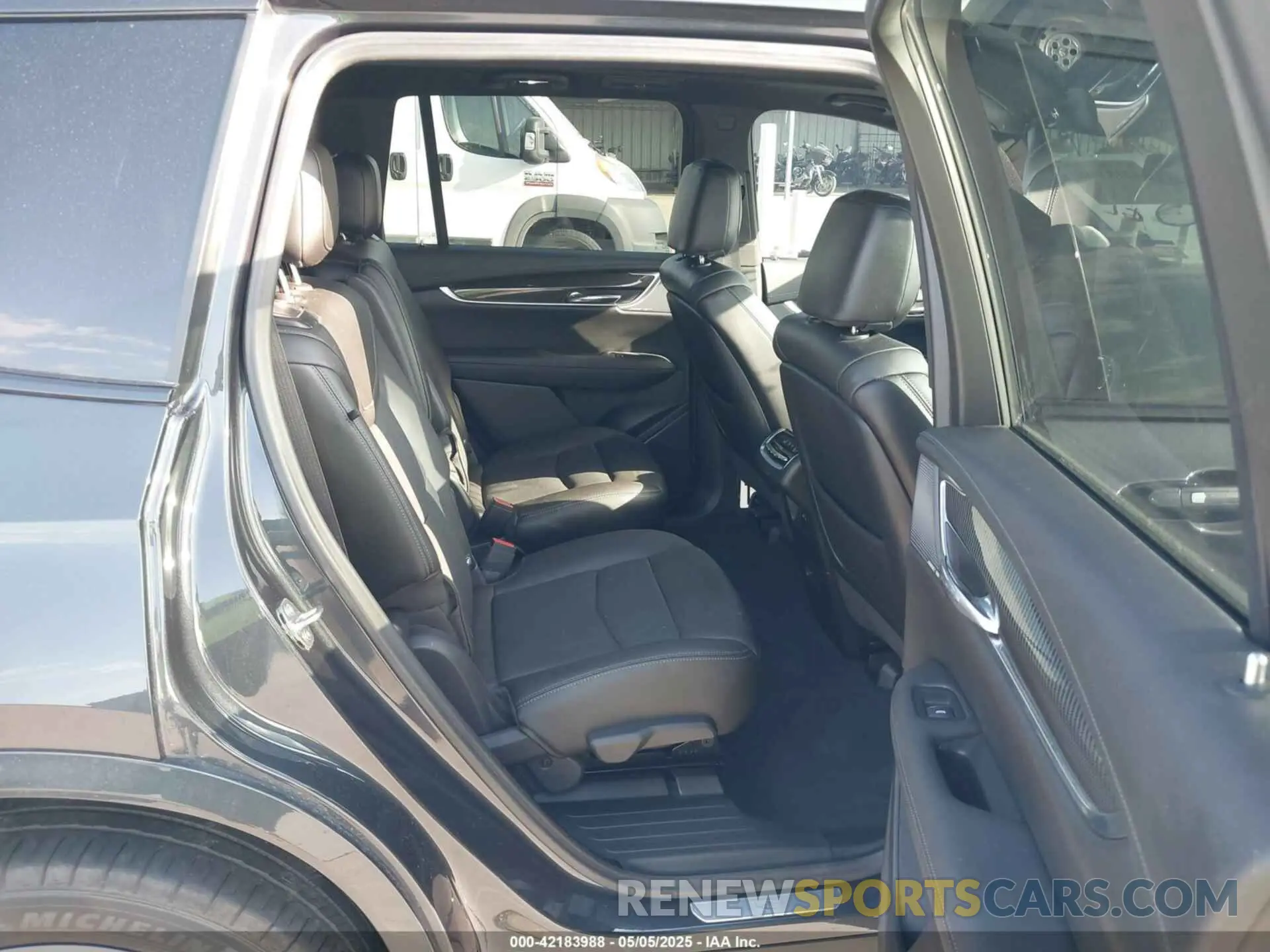 8 Photograph of a damaged car 1GYKPGRS0PZ177620 CADILLAC XT6 2023