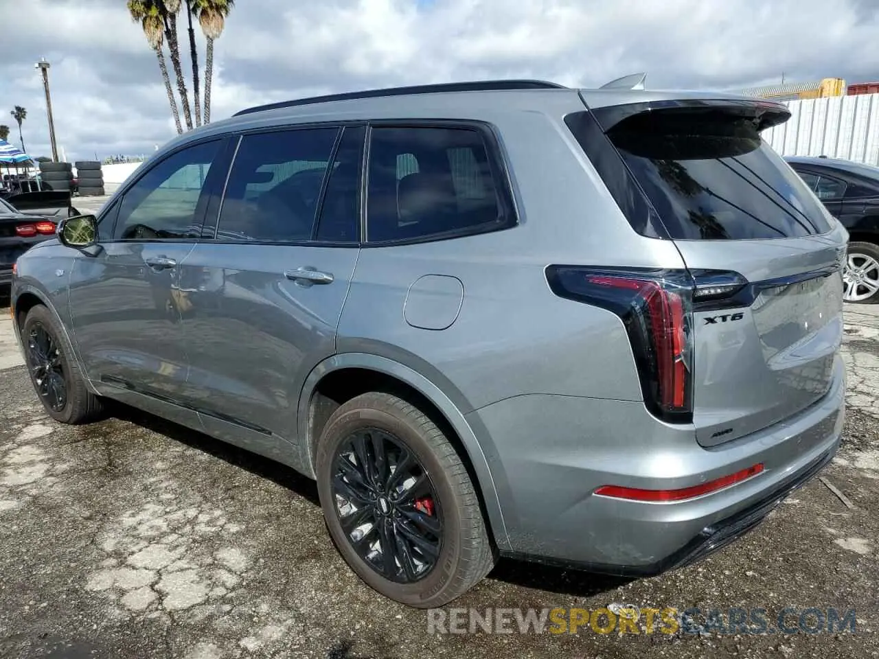 2 Photograph of a damaged car 1GYKPGRS2PZ217406 CADILLAC XT6 2023