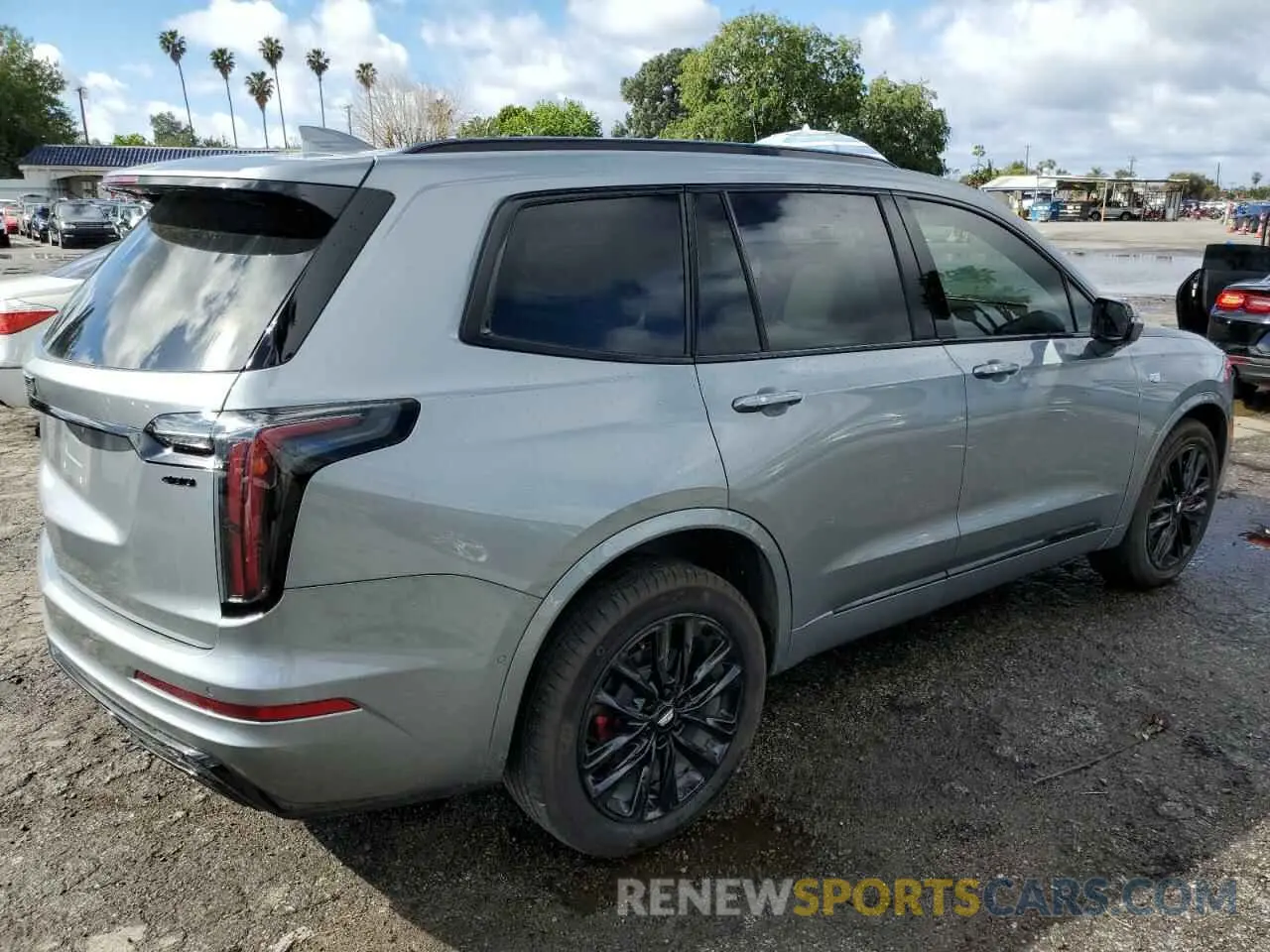 3 Photograph of a damaged car 1GYKPGRS2PZ217406 CADILLAC XT6 2023
