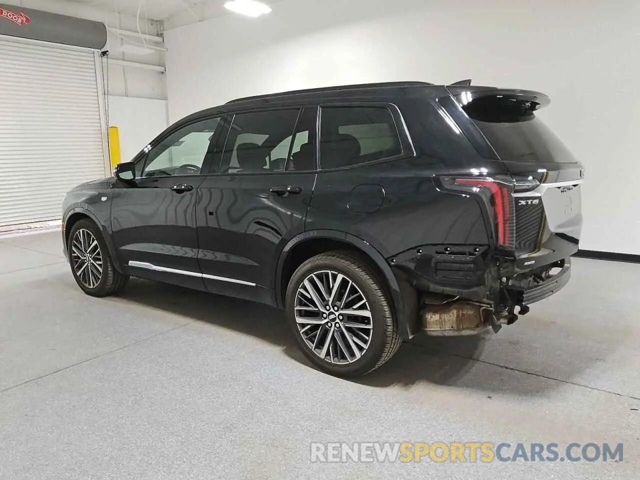 2 Photograph of a damaged car 1GYKPGRS3PZ133580 CADILLAC XT6 2023