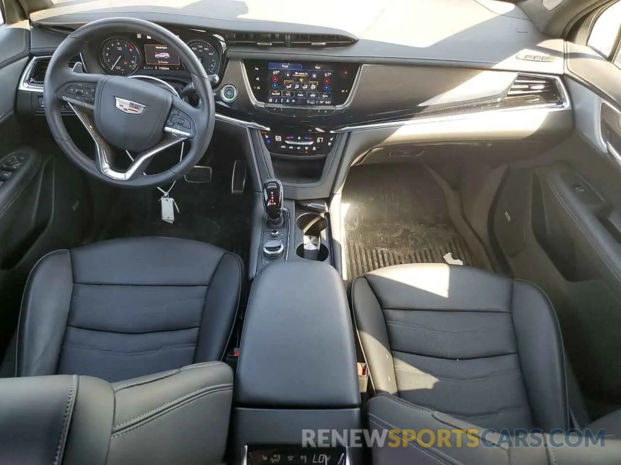 8 Photograph of a damaged car 1GYKPHRSXPZ181132 CADILLAC XT6 2023