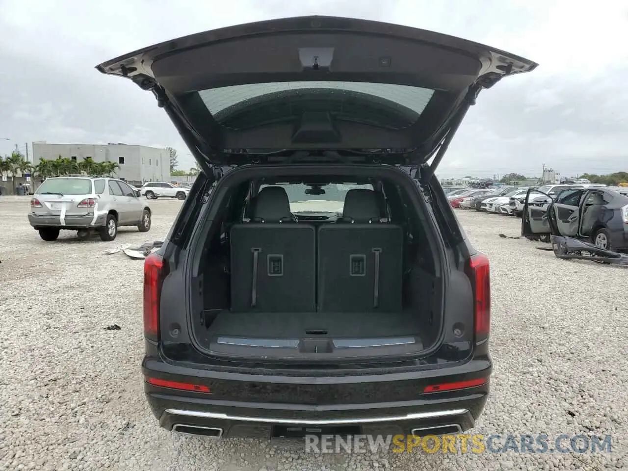 6 Photograph of a damaged car 1GYKPAR41RZ734536 CADILLAC XT6 2024