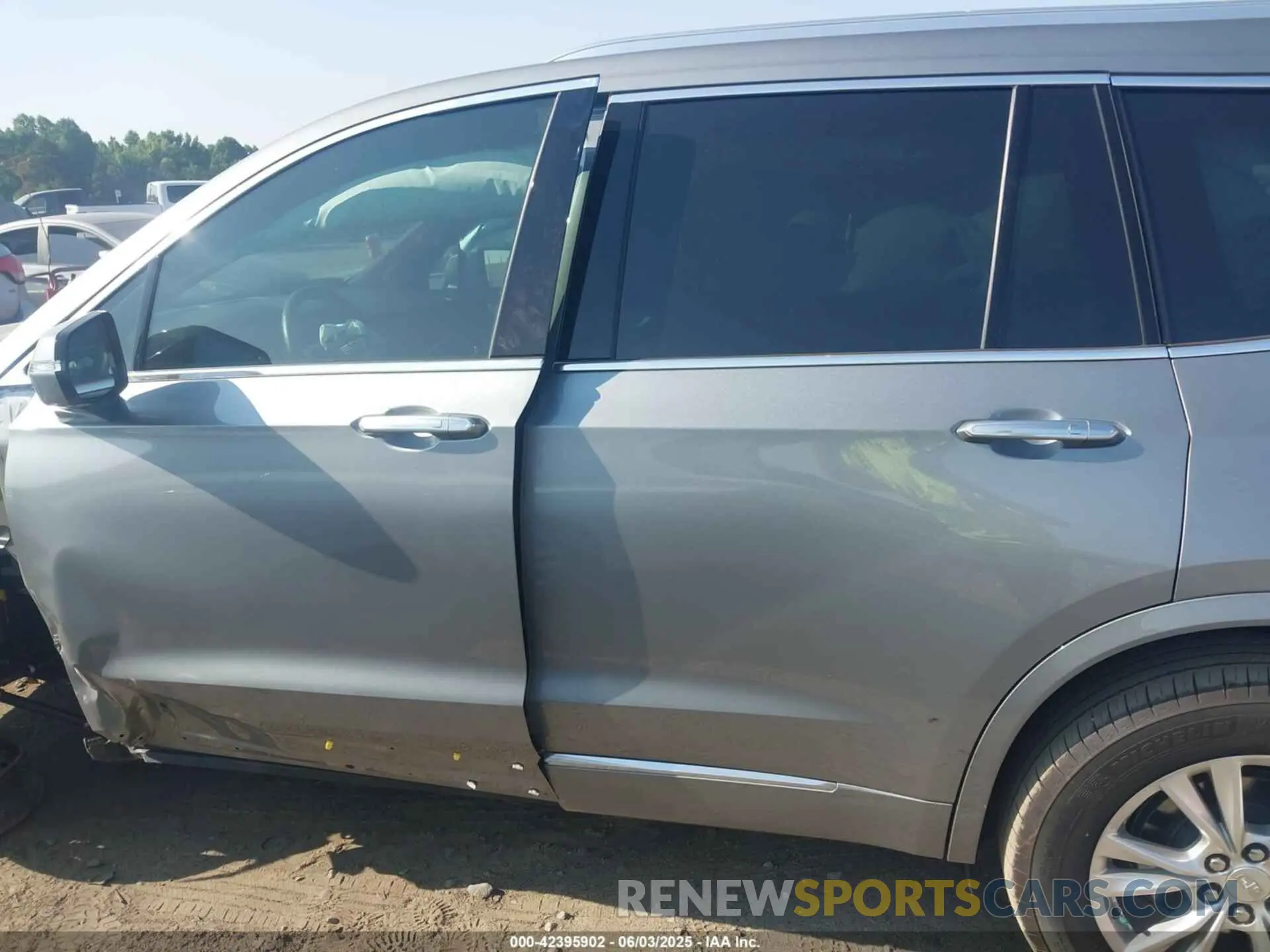 15 Photograph of a damaged car 1GYKPAR42RZ723545 CADILLAC XT6 2024