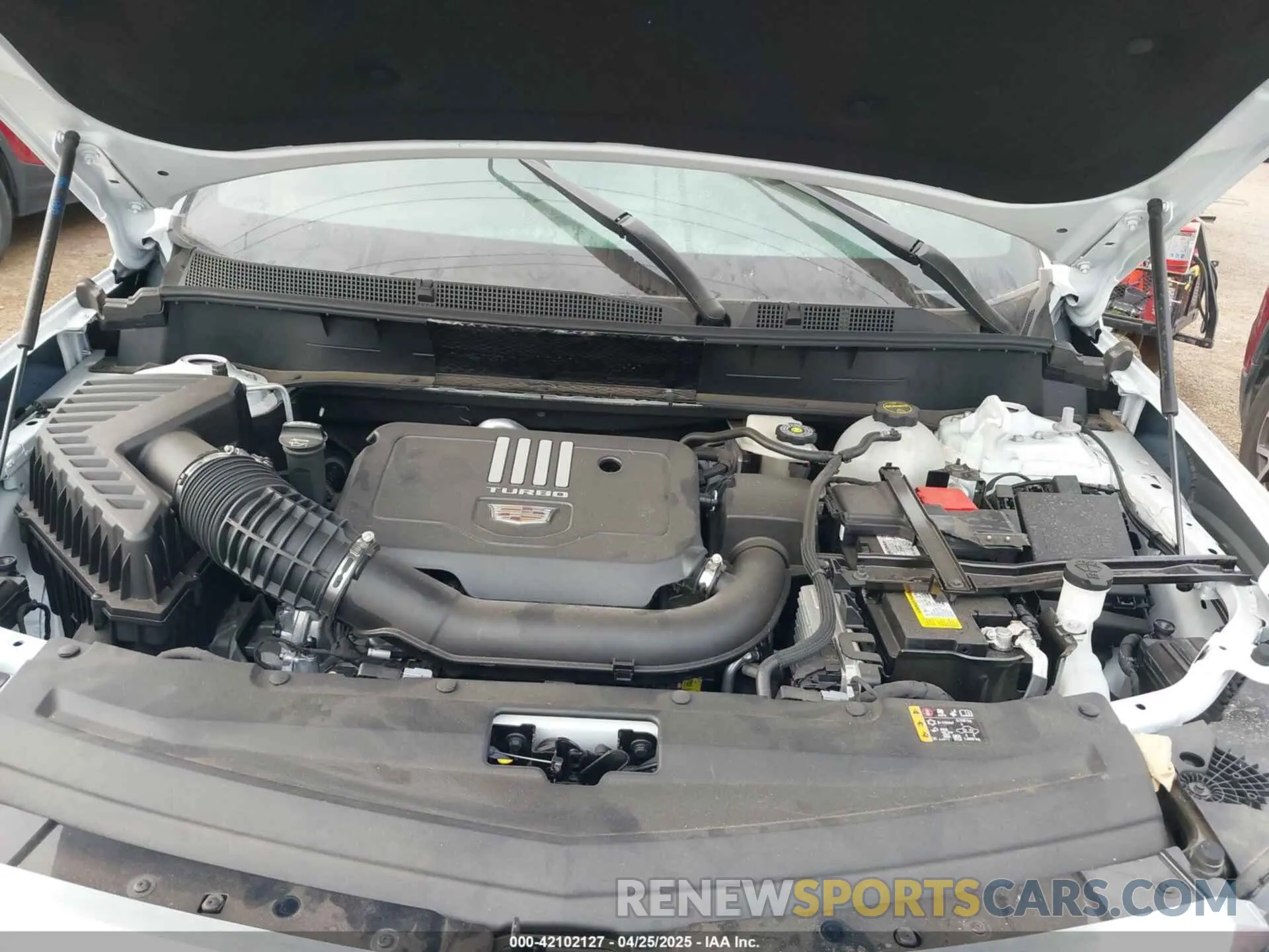 10 Photograph of a damaged car 1GYKPAR48RZ741421 CADILLAC XT6 2024