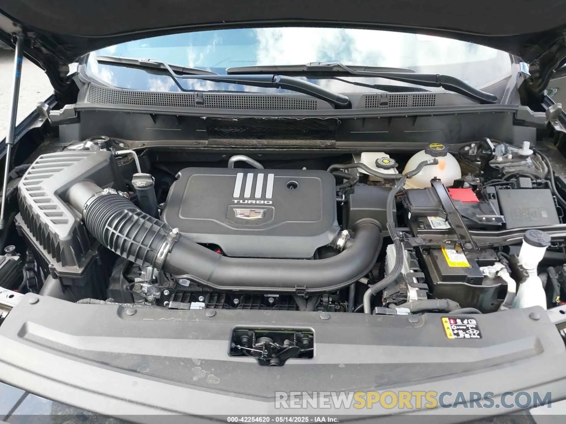 10 Photograph of a damaged car 1GYKPBR44RZ264380 CADILLAC XT6 2024