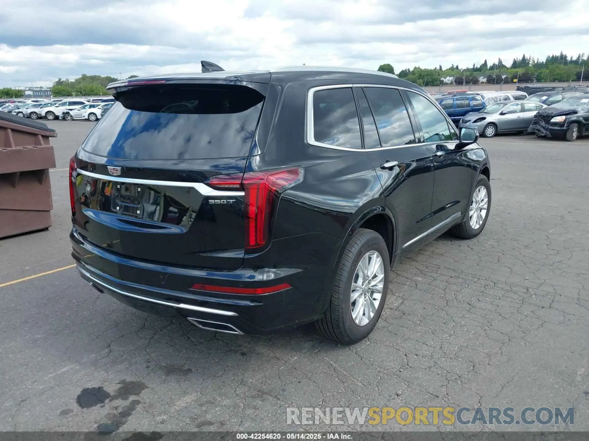 4 Photograph of a damaged car 1GYKPBR44RZ264380 CADILLAC XT6 2024