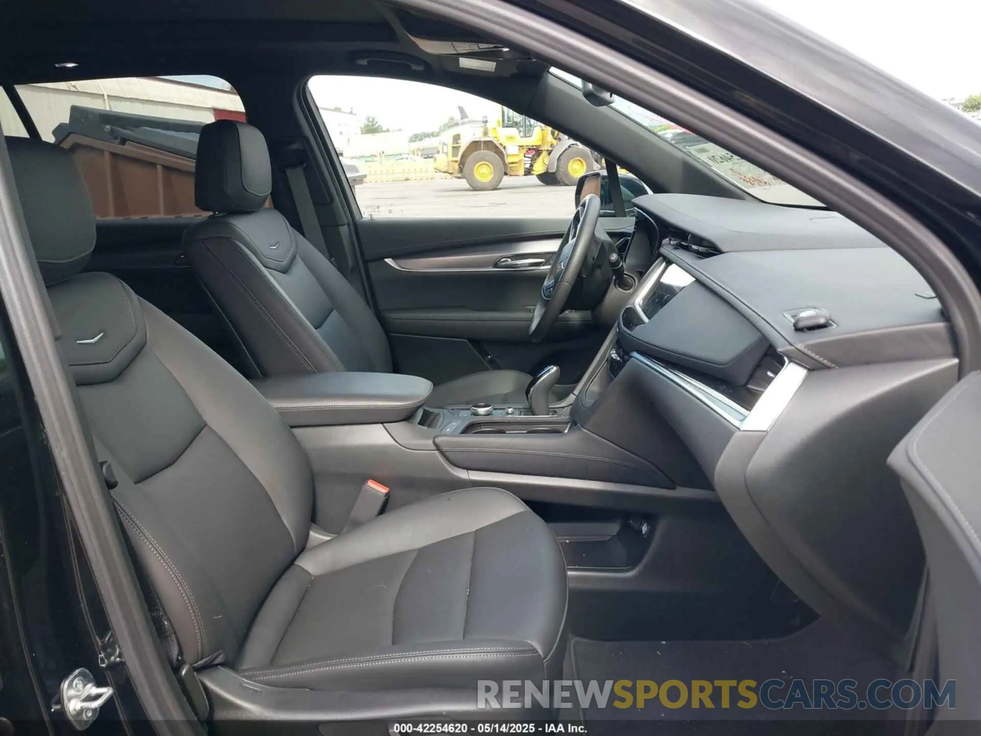 5 Photograph of a damaged car 1GYKPBR44RZ264380 CADILLAC XT6 2024