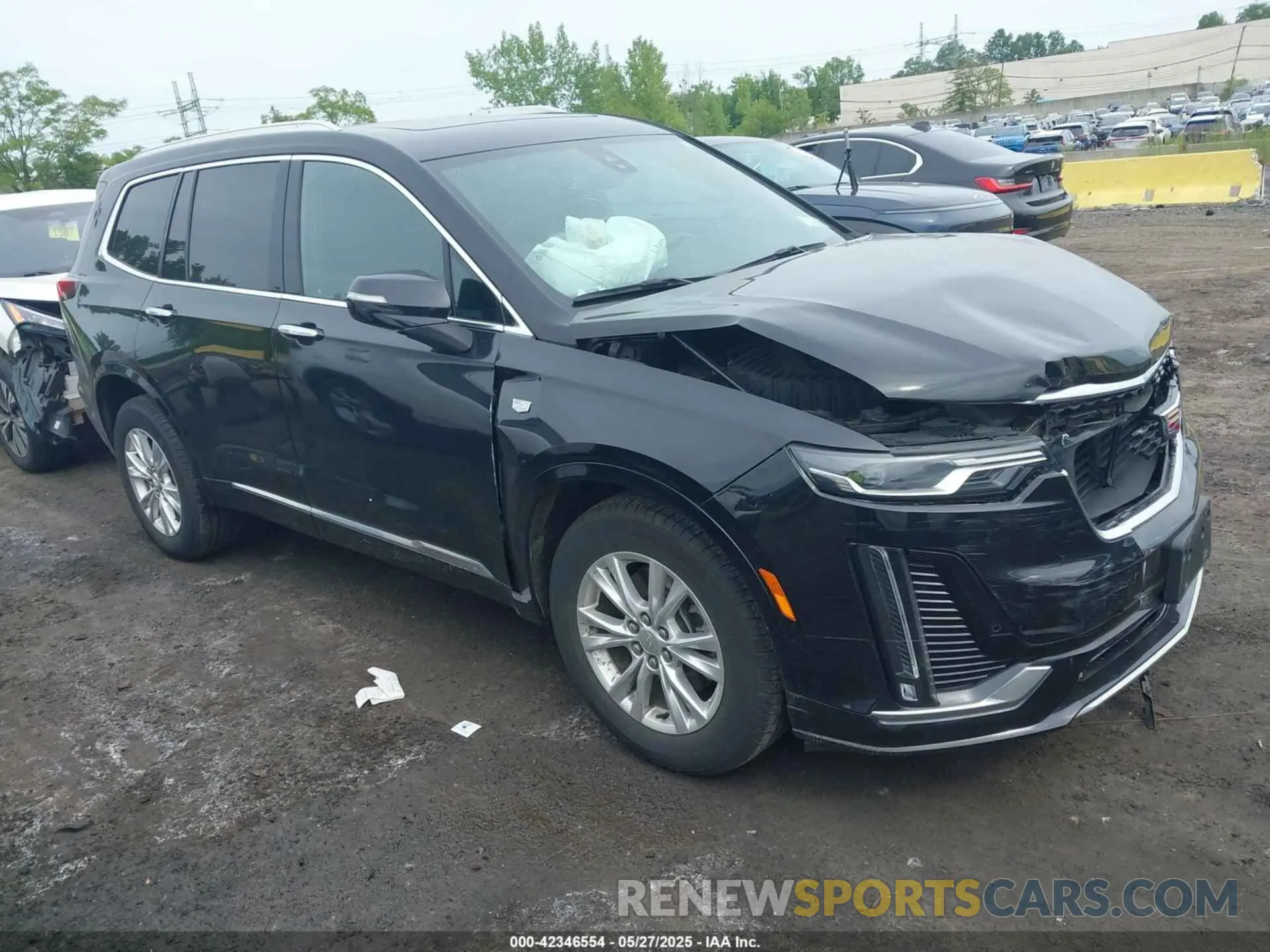 1 Photograph of a damaged car 1GYKPBR49RZ723838 CADILLAC XT6 2024