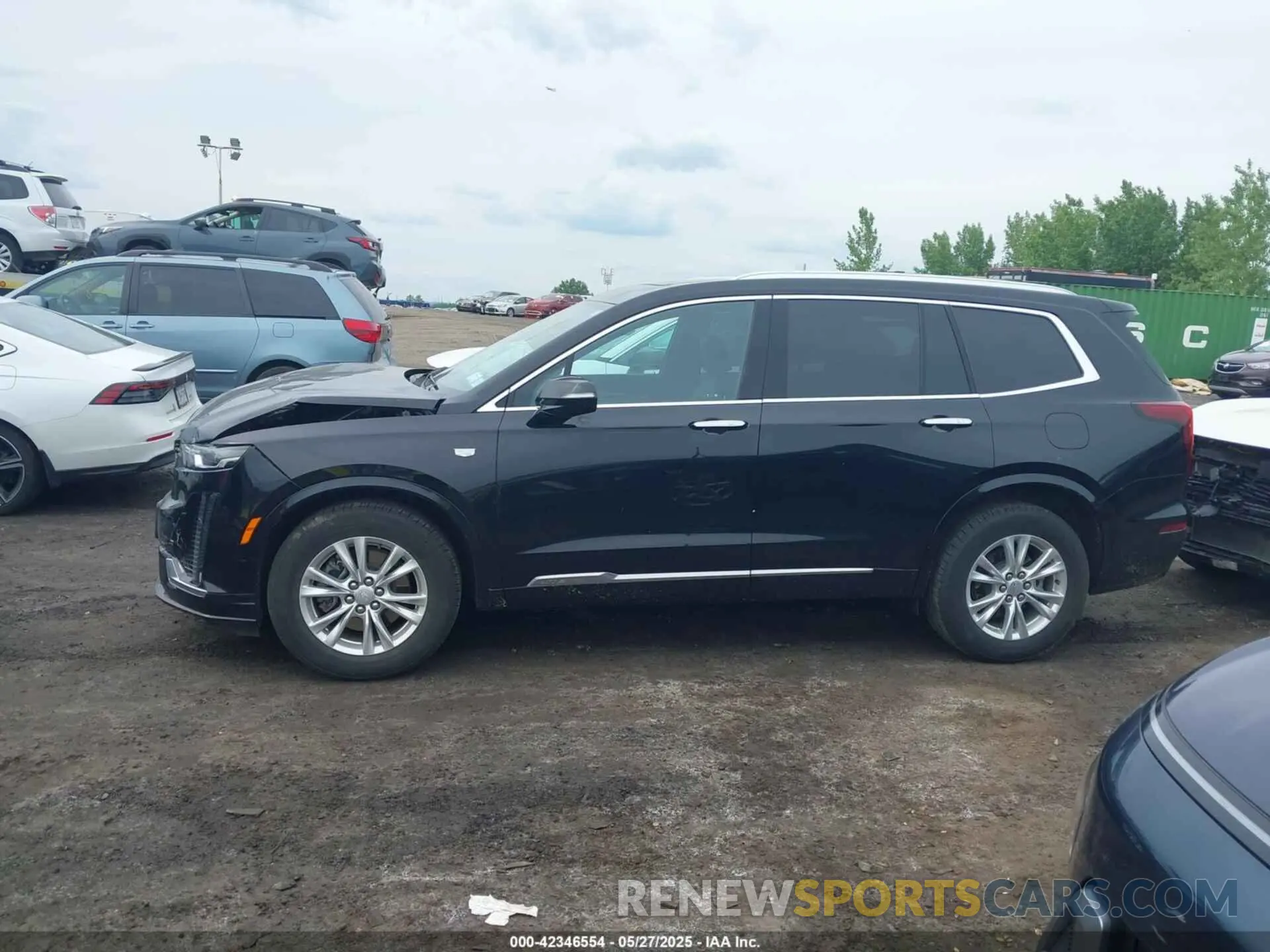 14 Photograph of a damaged car 1GYKPBR49RZ723838 CADILLAC XT6 2024