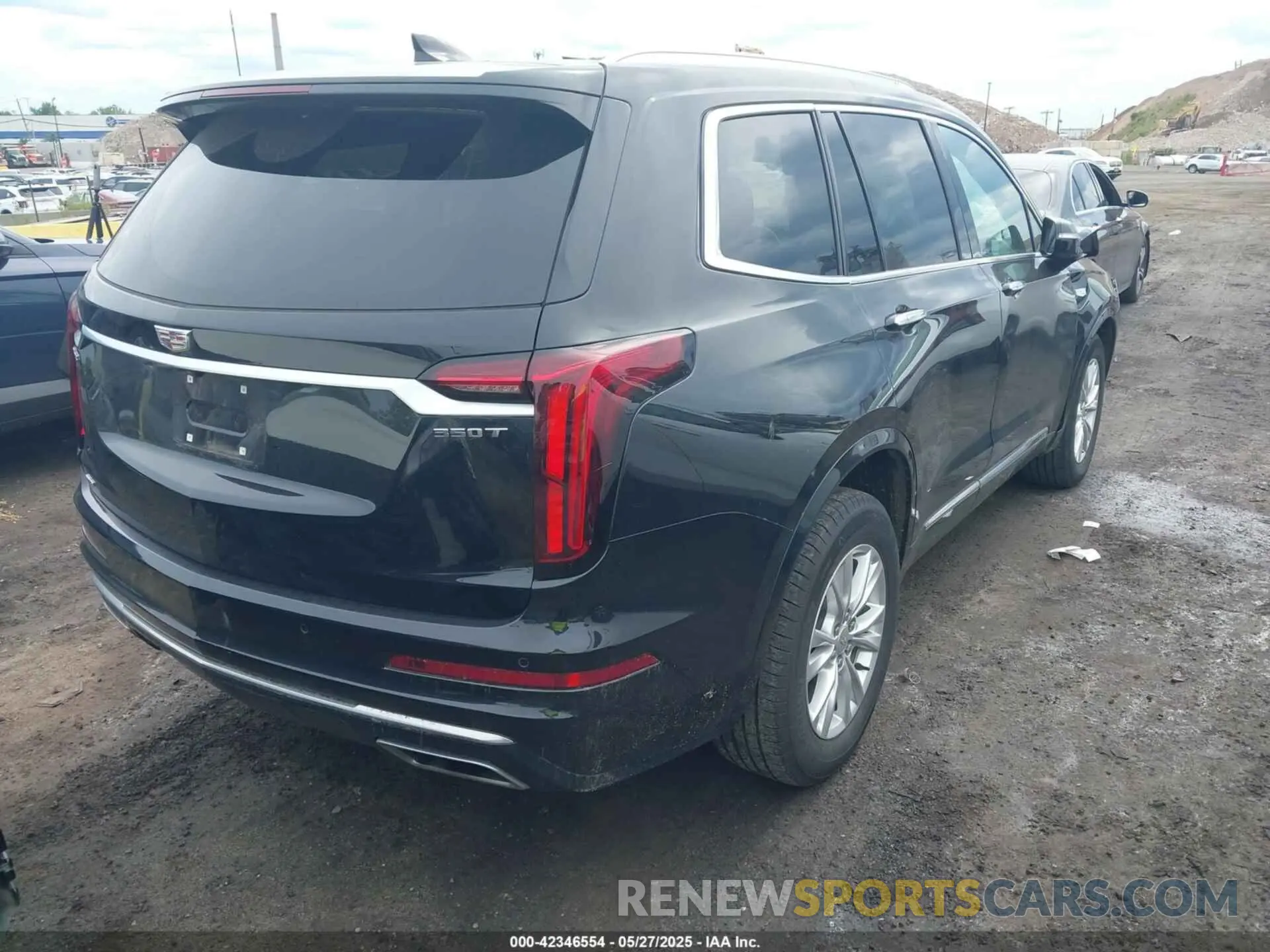 4 Photograph of a damaged car 1GYKPBR49RZ723838 CADILLAC XT6 2024