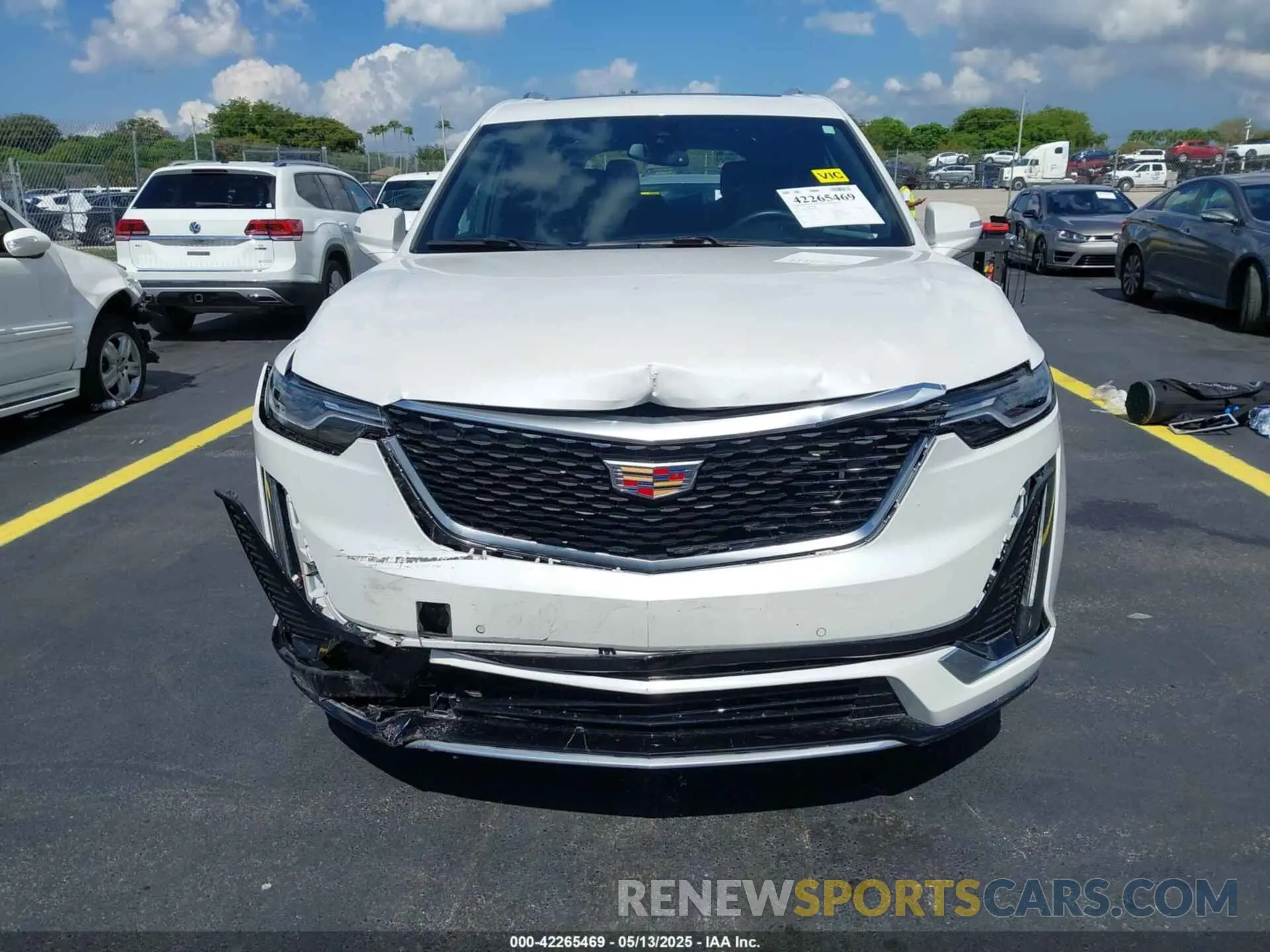 6 Photograph of a damaged car 1GYKPBR4XRZ742186 CADILLAC XT6 2024