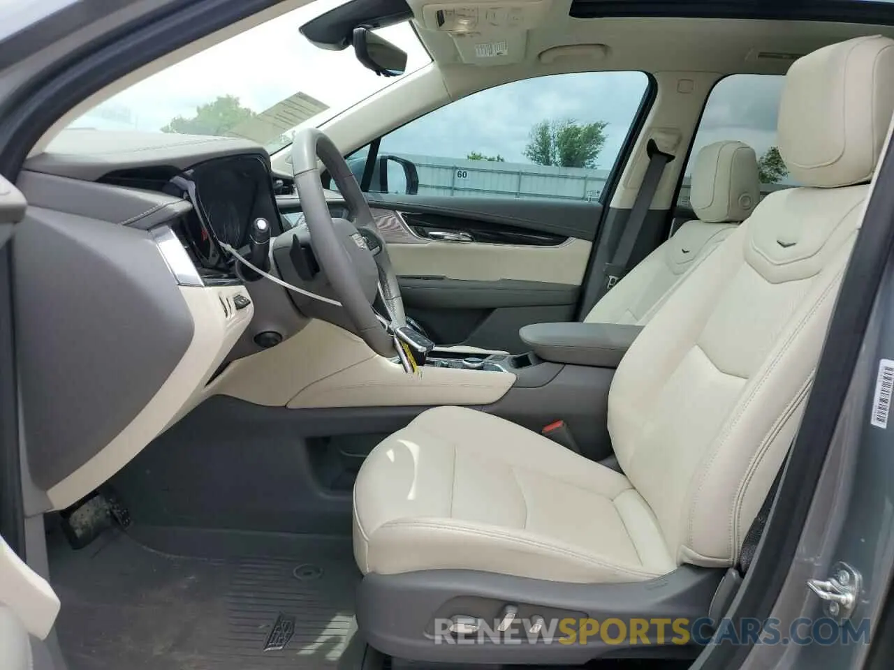 7 Photograph of a damaged car 1GYKPCRS2RZ741375 CADILLAC XT6 2024