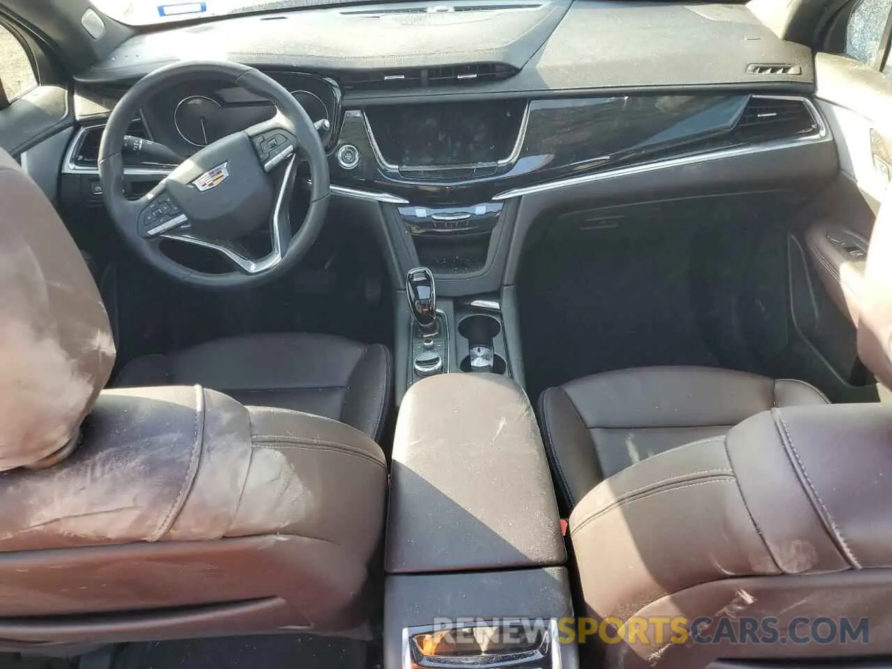 8 Photograph of a damaged car 1GYKPCRS7RZ709179 CADILLAC XT6 2024