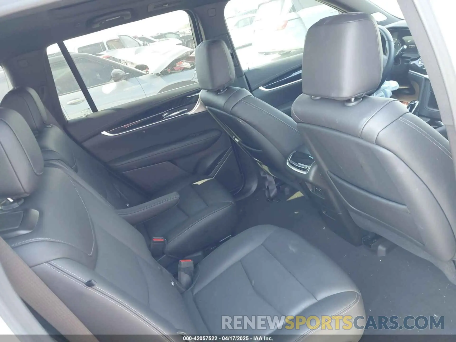 8 Photograph of a damaged car 1GYKPCRS9RZ726694 CADILLAC XT6 2024