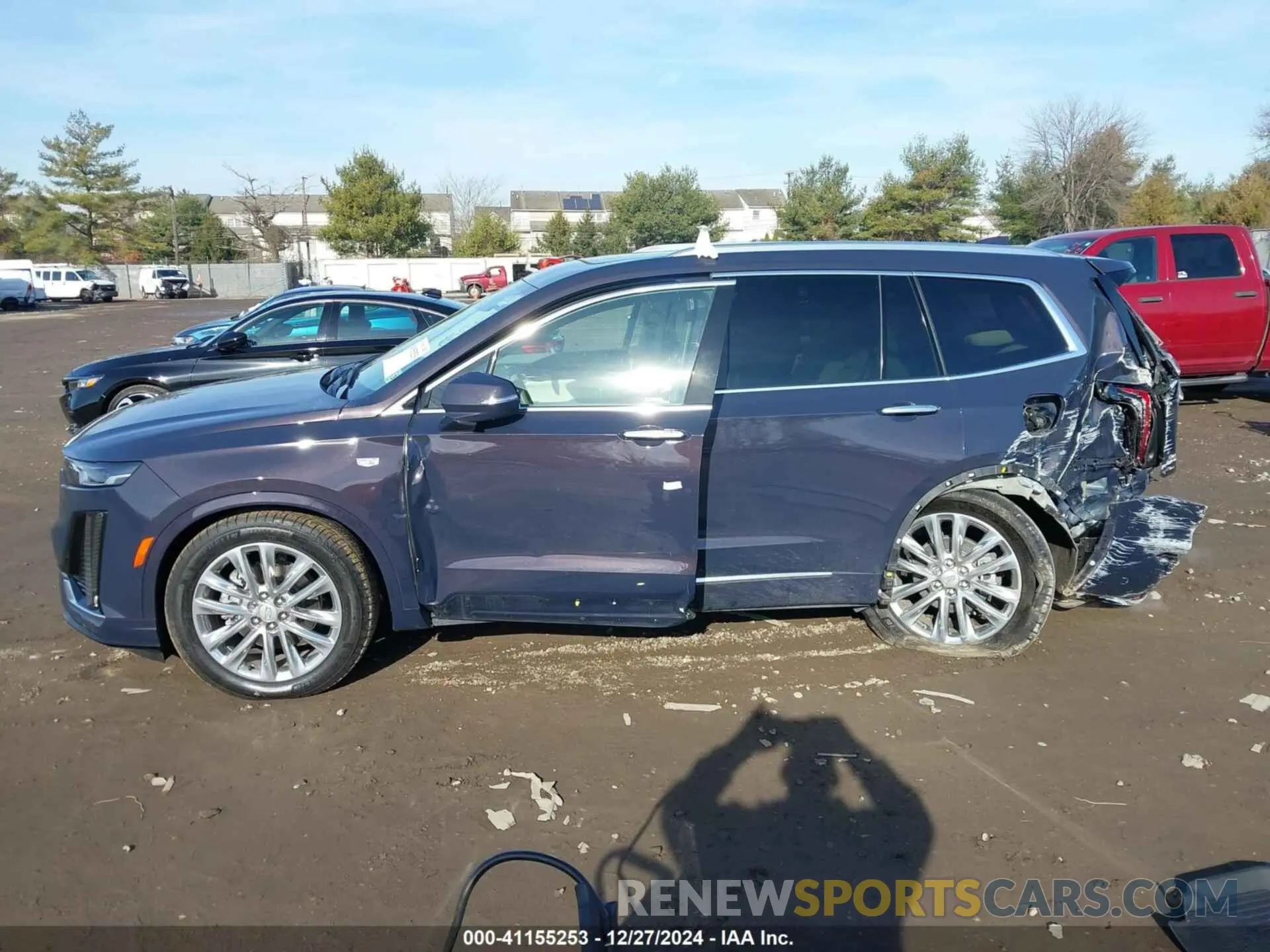 14 Photograph of a damaged car 1GYKPDRS2RZ737851 CADILLAC XT6 2024