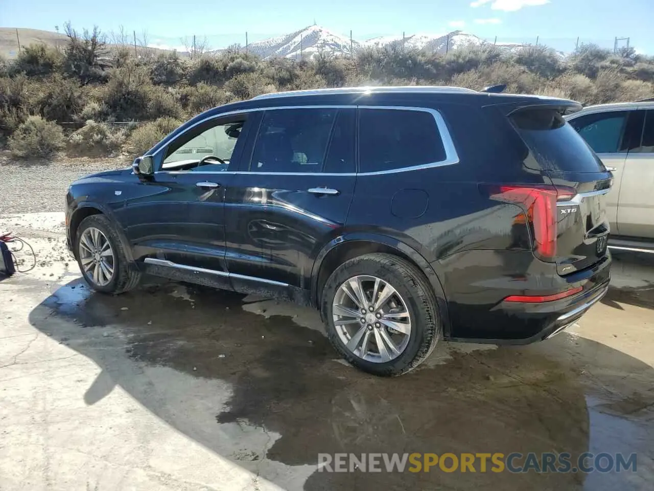 2 Photograph of a damaged car 1GYKPDRS5RZ728514 CADILLAC XT6 2024